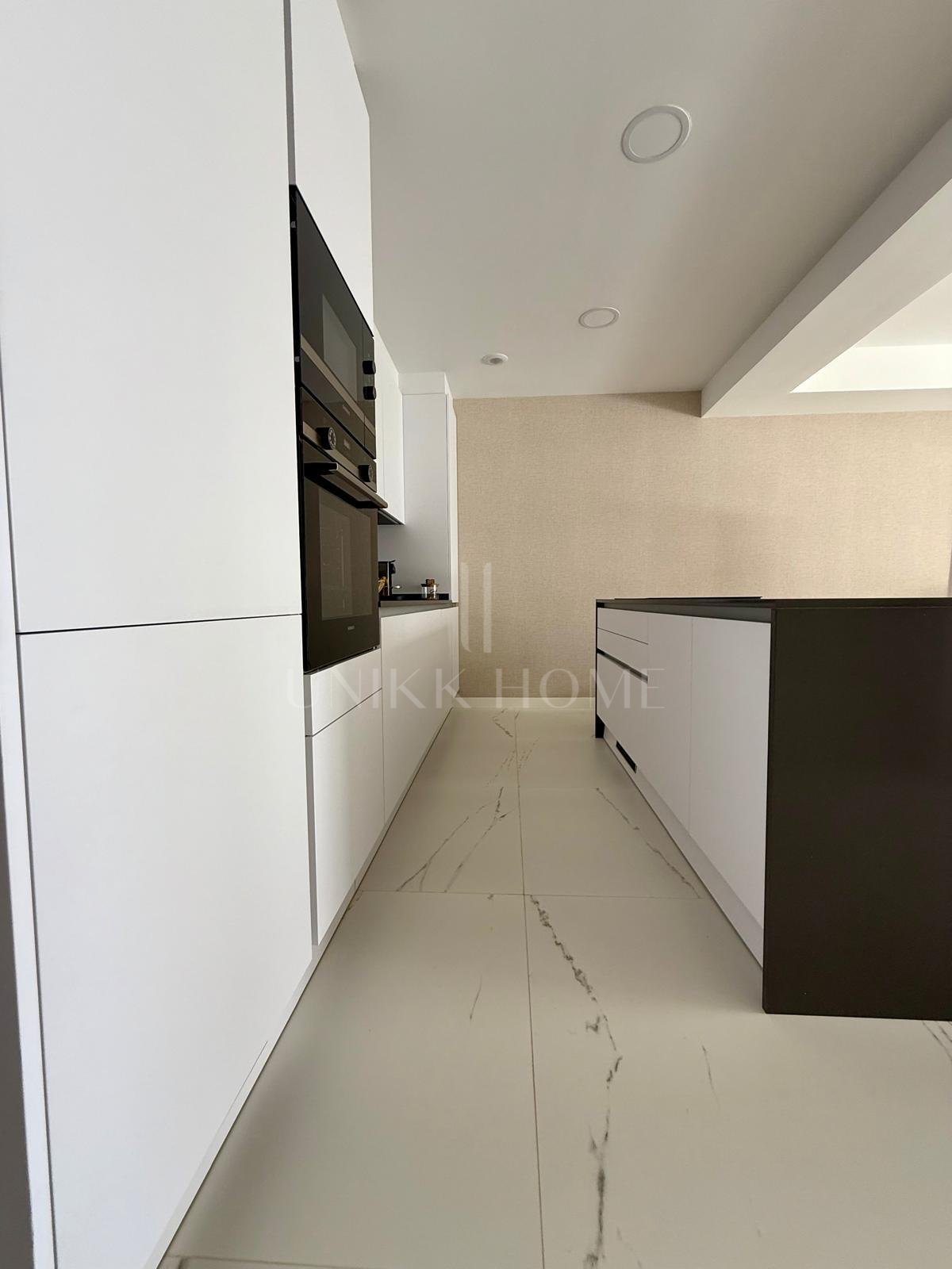 Discover Your Dream Home: Luxurious Brand-New Apartment in Casares Costa