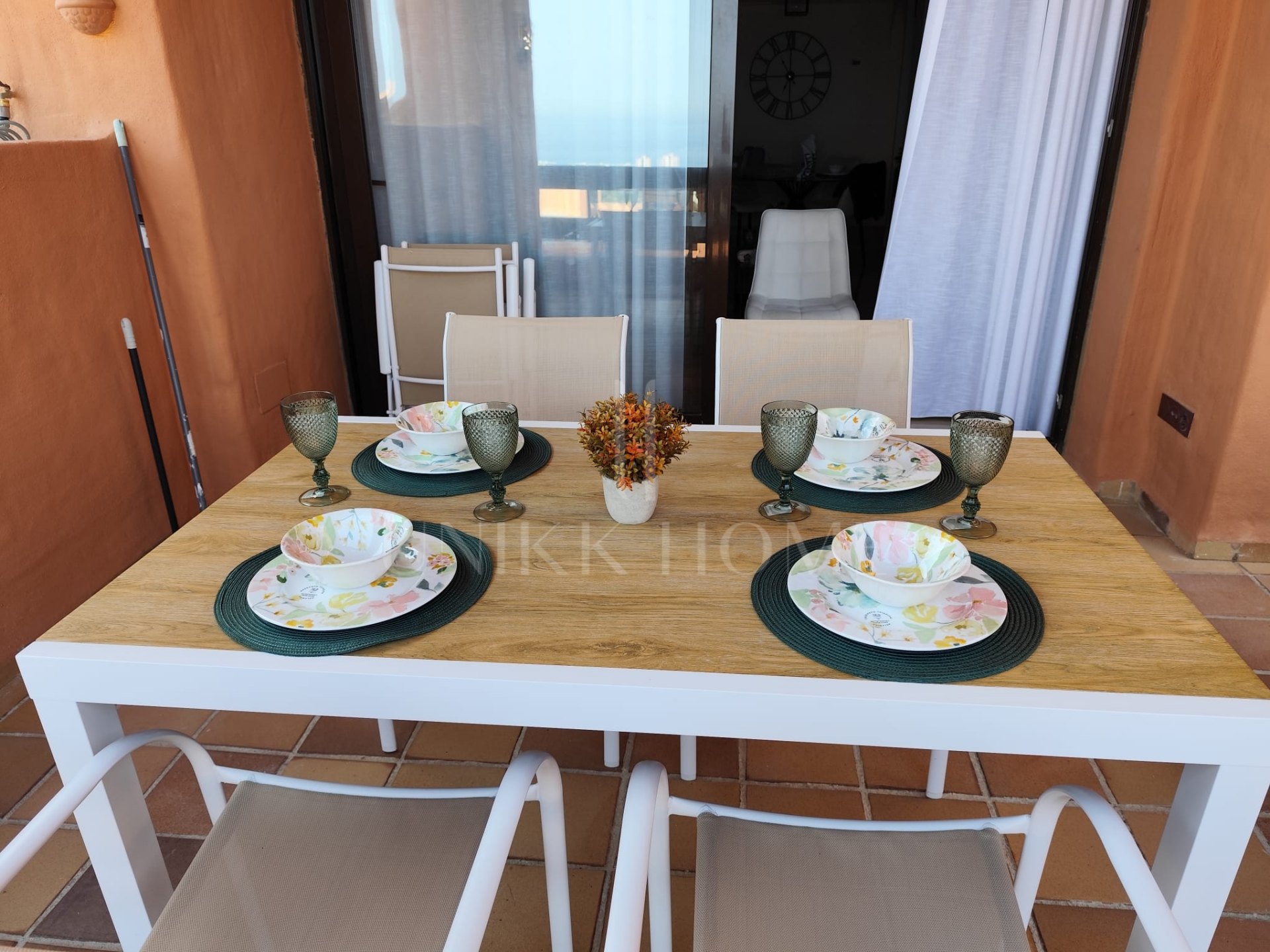 Brand-New Furnished Apartment in Exclusive Urb. Coto Real Duquesa