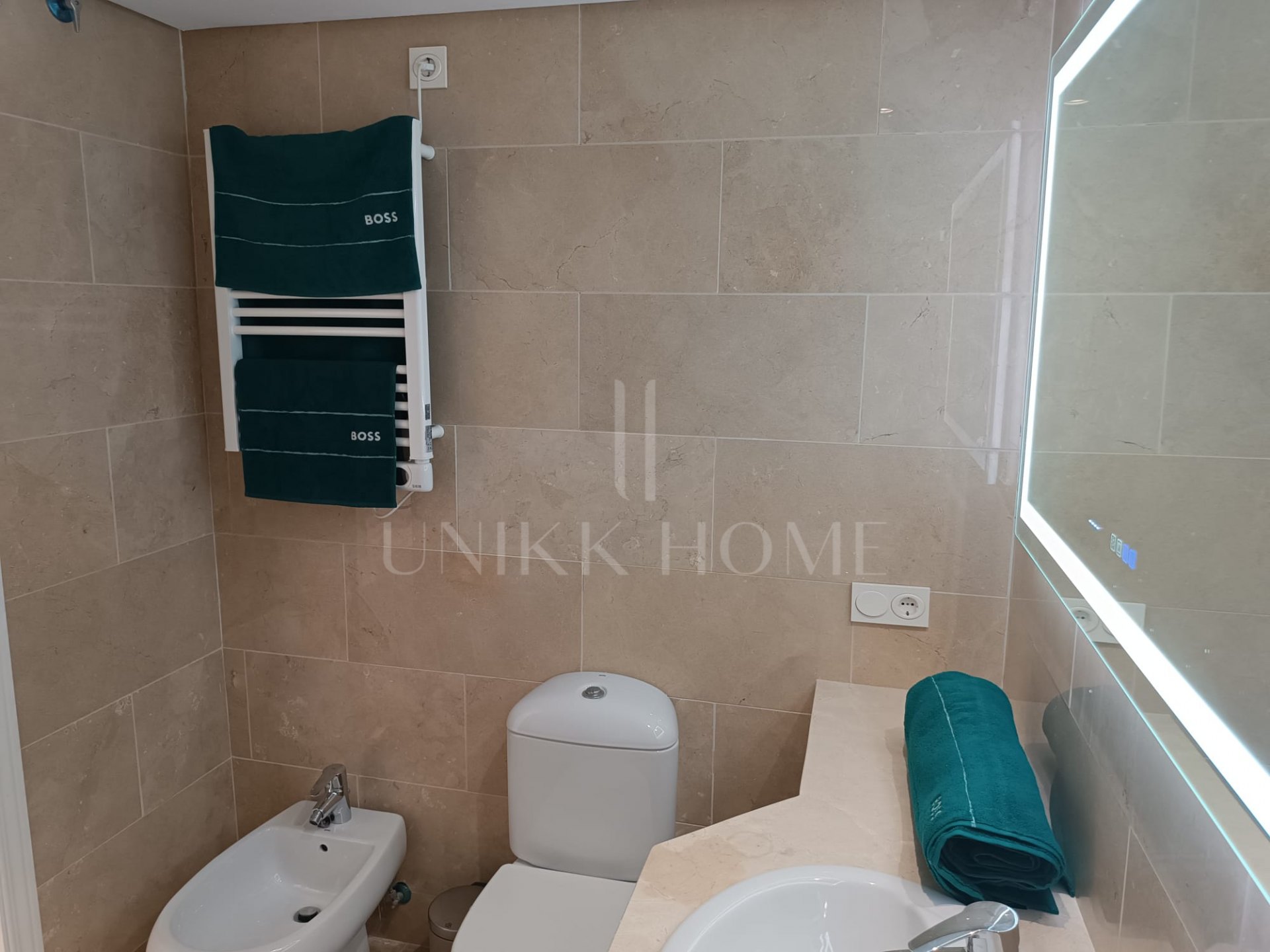 Brand-New Furnished Apartment in Exclusive Urb. Coto Real Duquesa