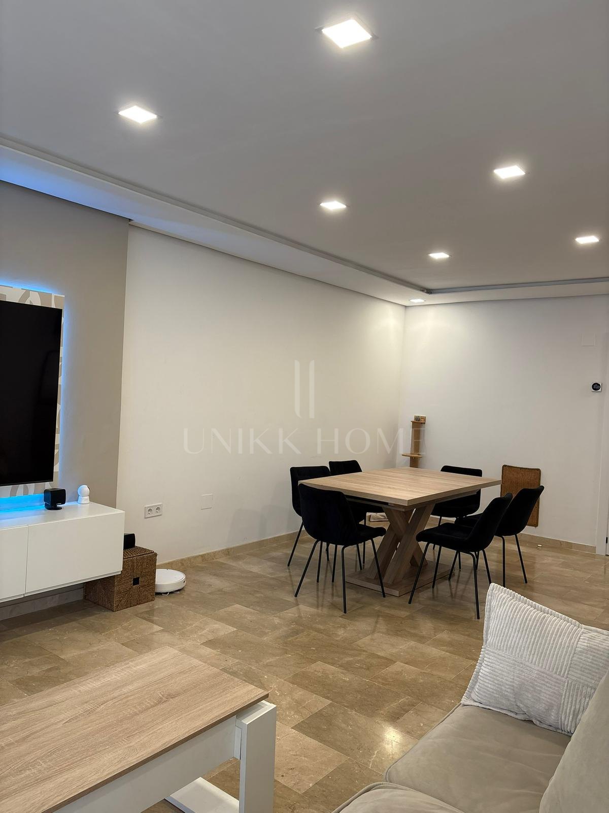 Spacious Ground-Floor Apartment