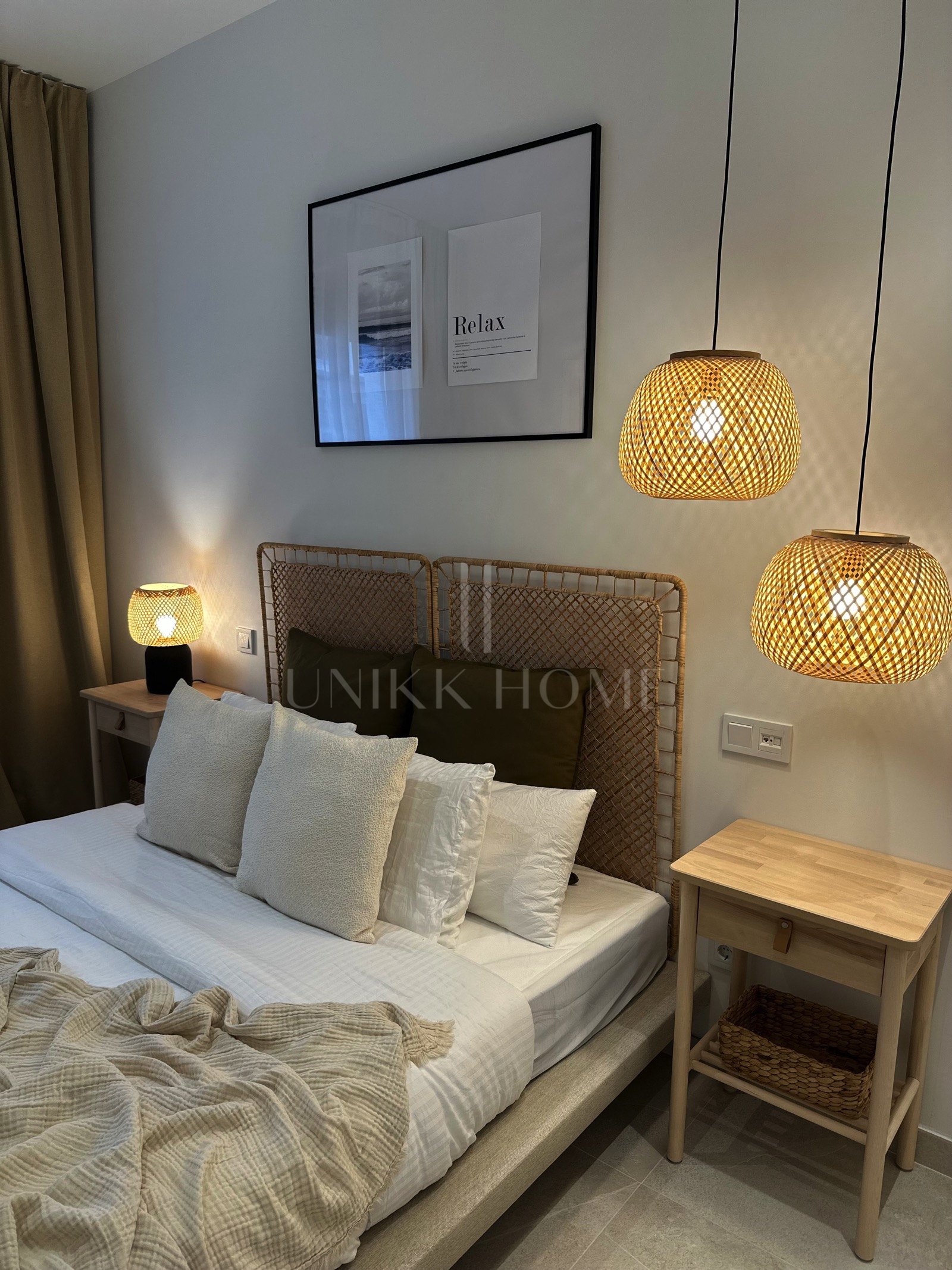 Apartamento Nuevo Totalmente Amueblado en Puerto de Estepona