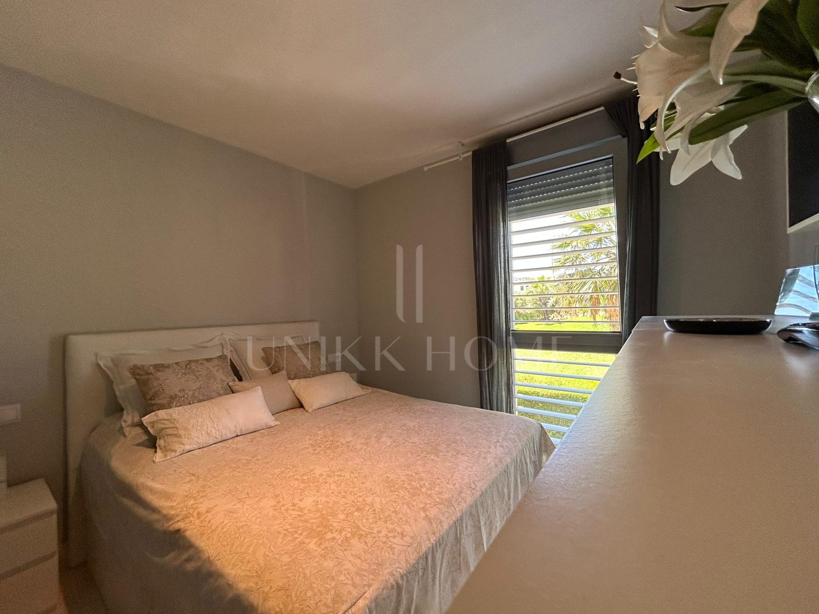 Luxury 3-Bedroom Apartment with 30 m² Terrace, Underfloor Heating & Domotics