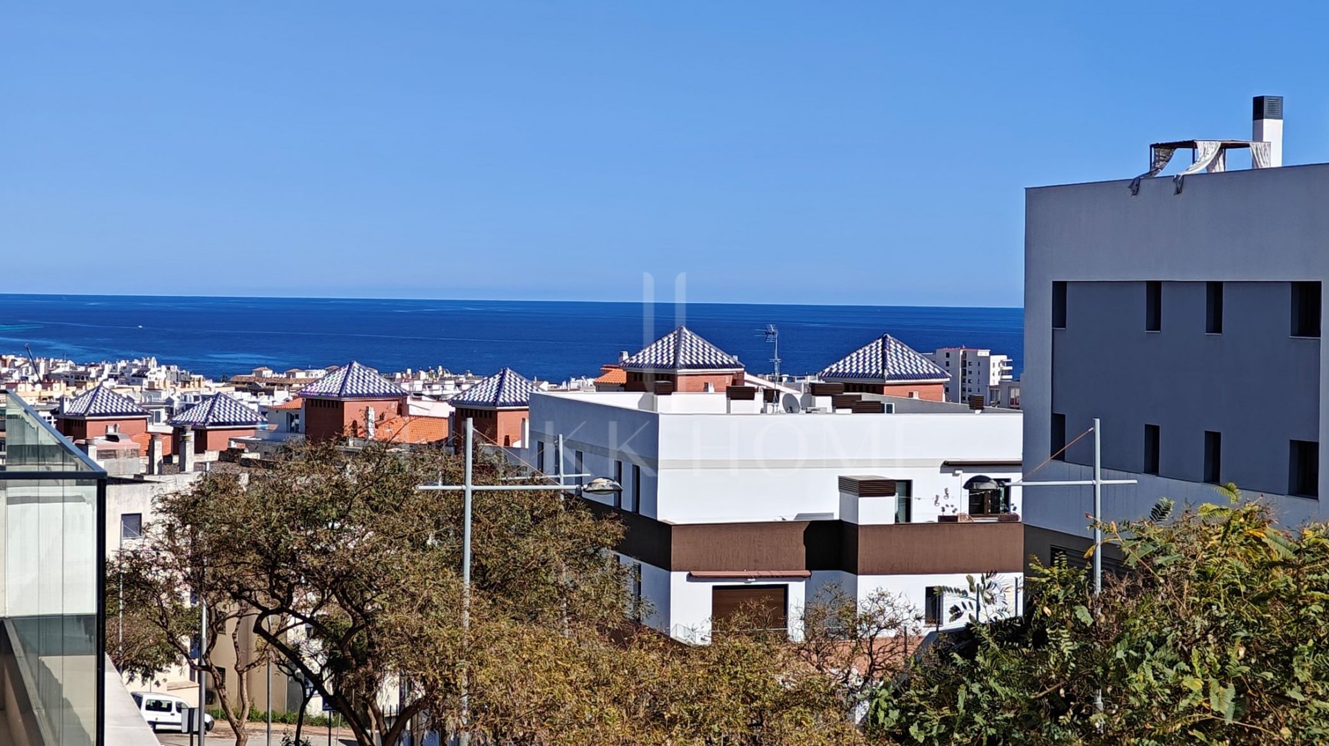 Excepcional Apartamento de 4 Dormitorios con Impresionantes Vistas al Mar