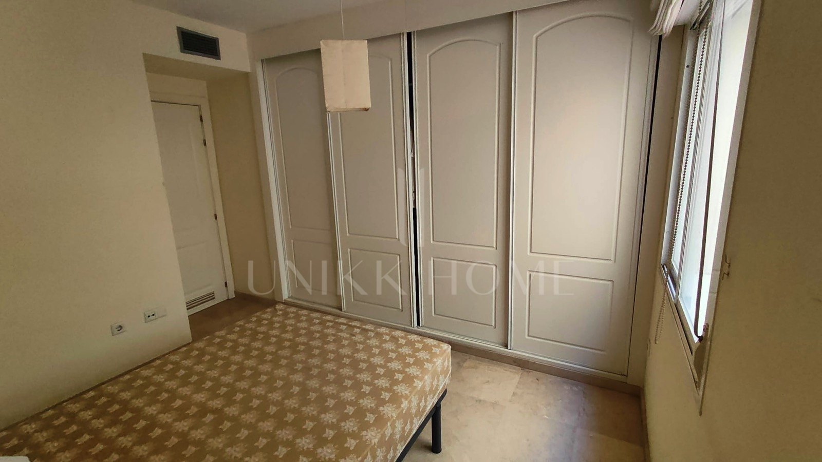 Beachfront 1-Bedroom Apartment with Reform Project