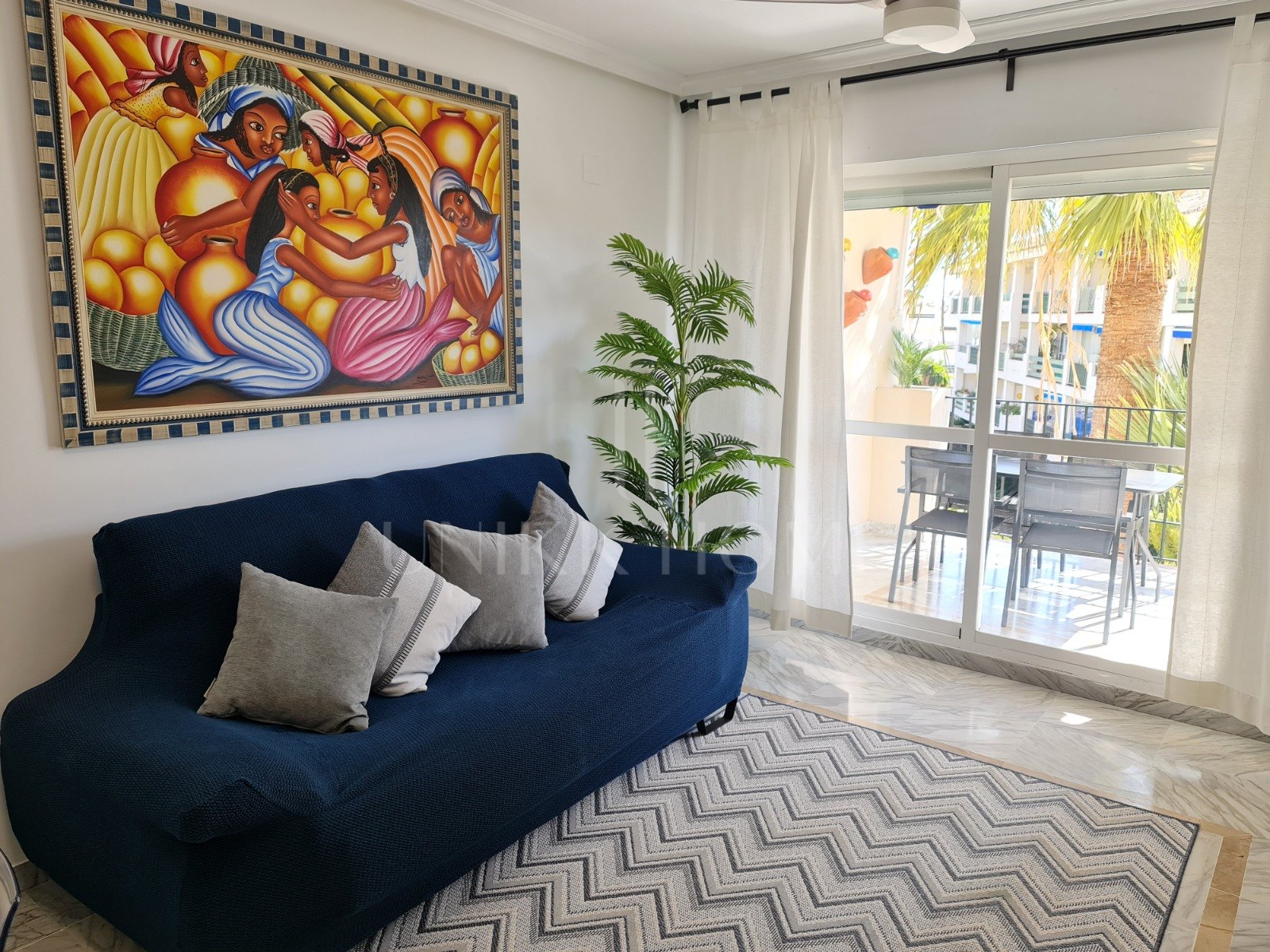 Apartamento Reformado con Licencia Turística a Pasos de Puerto Banús