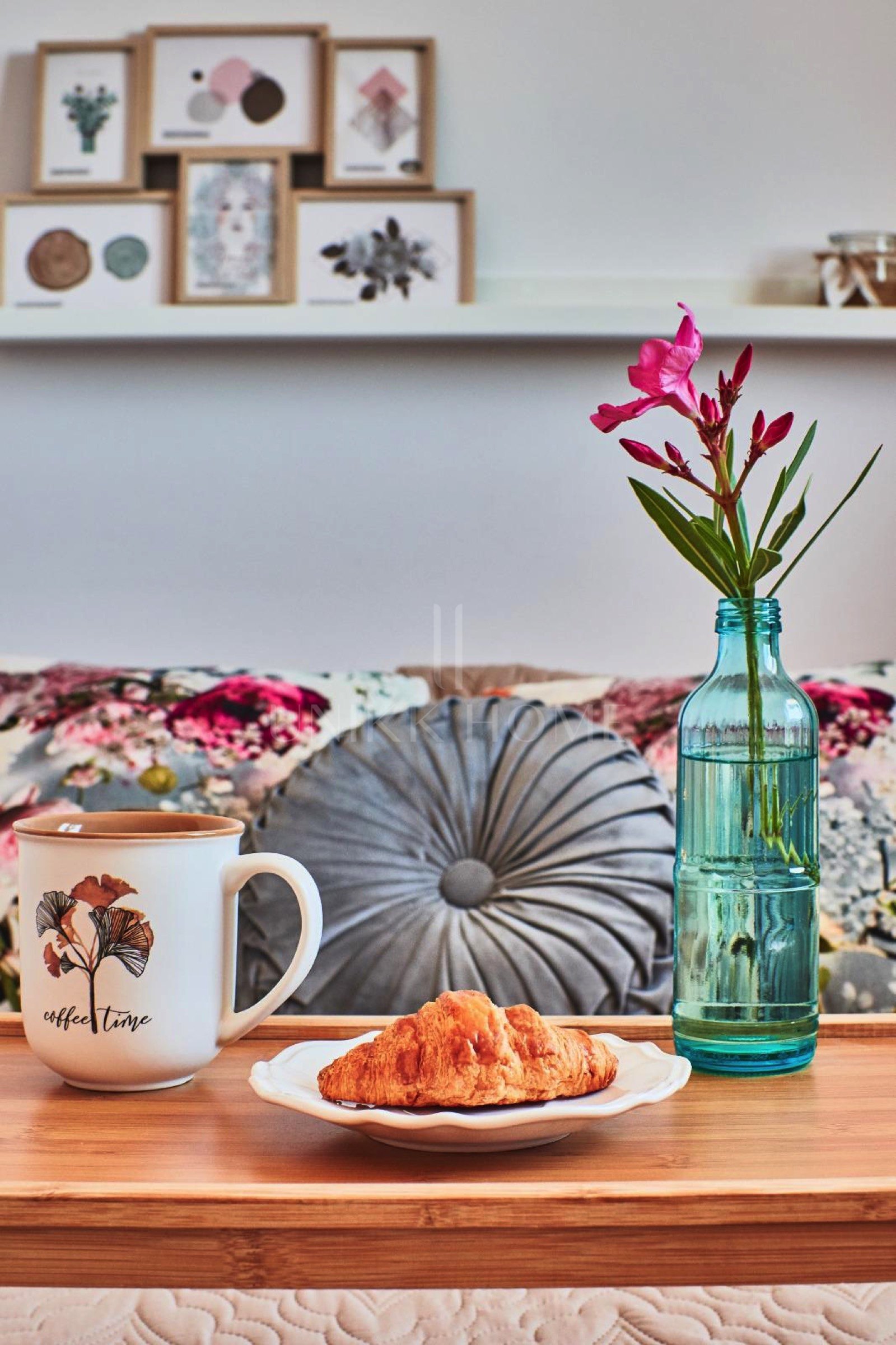 Exclusive Ground-Floor Mezzanine Apartment with Sea Views