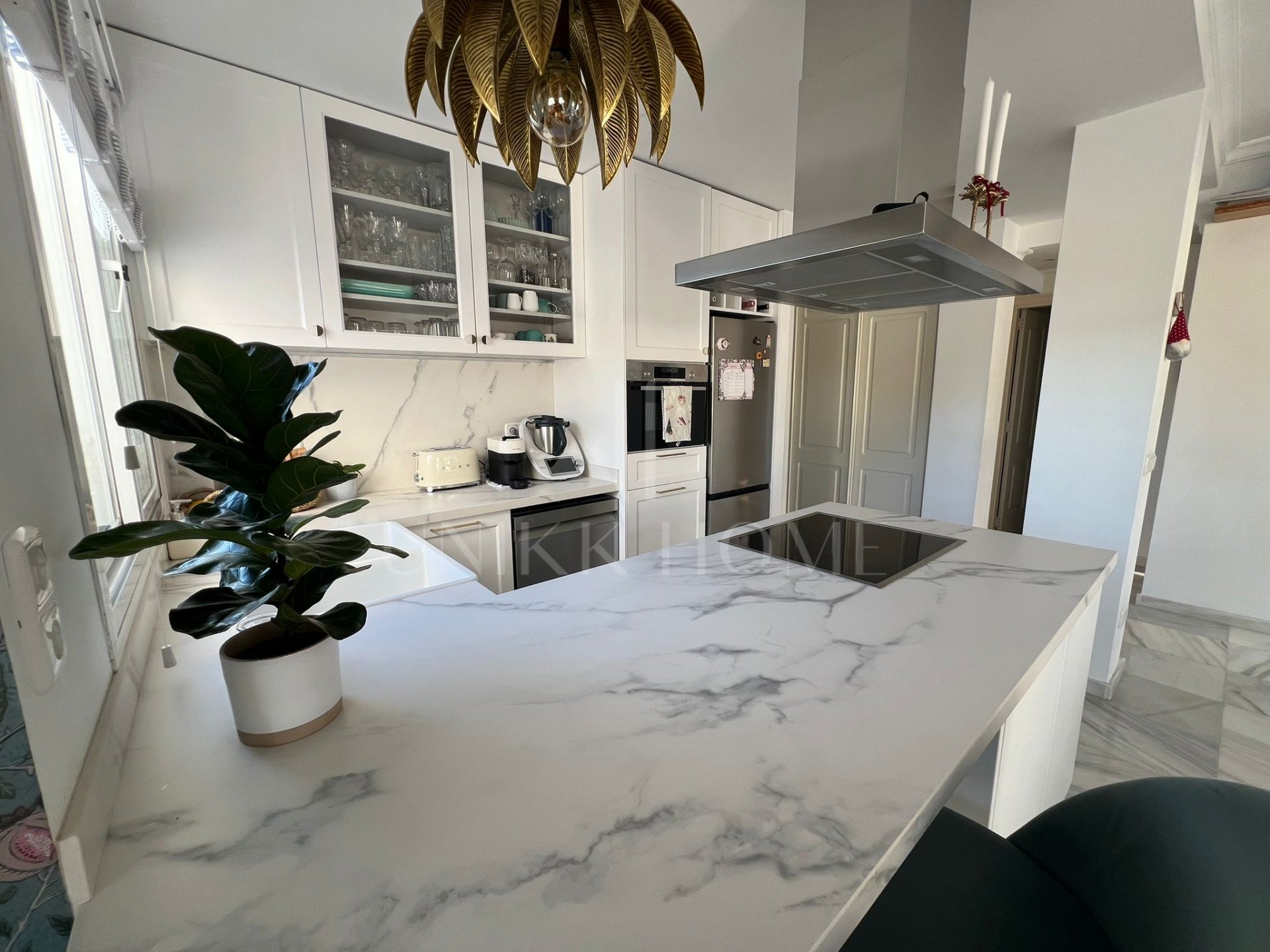 Stunning Recently Renovated Penthouse in Señorio de Gonzaga