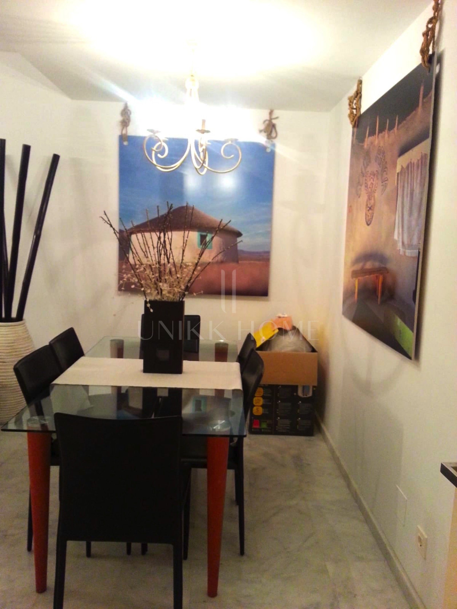 Spacious Ground Floor Apartment with Exclusive Garden Use