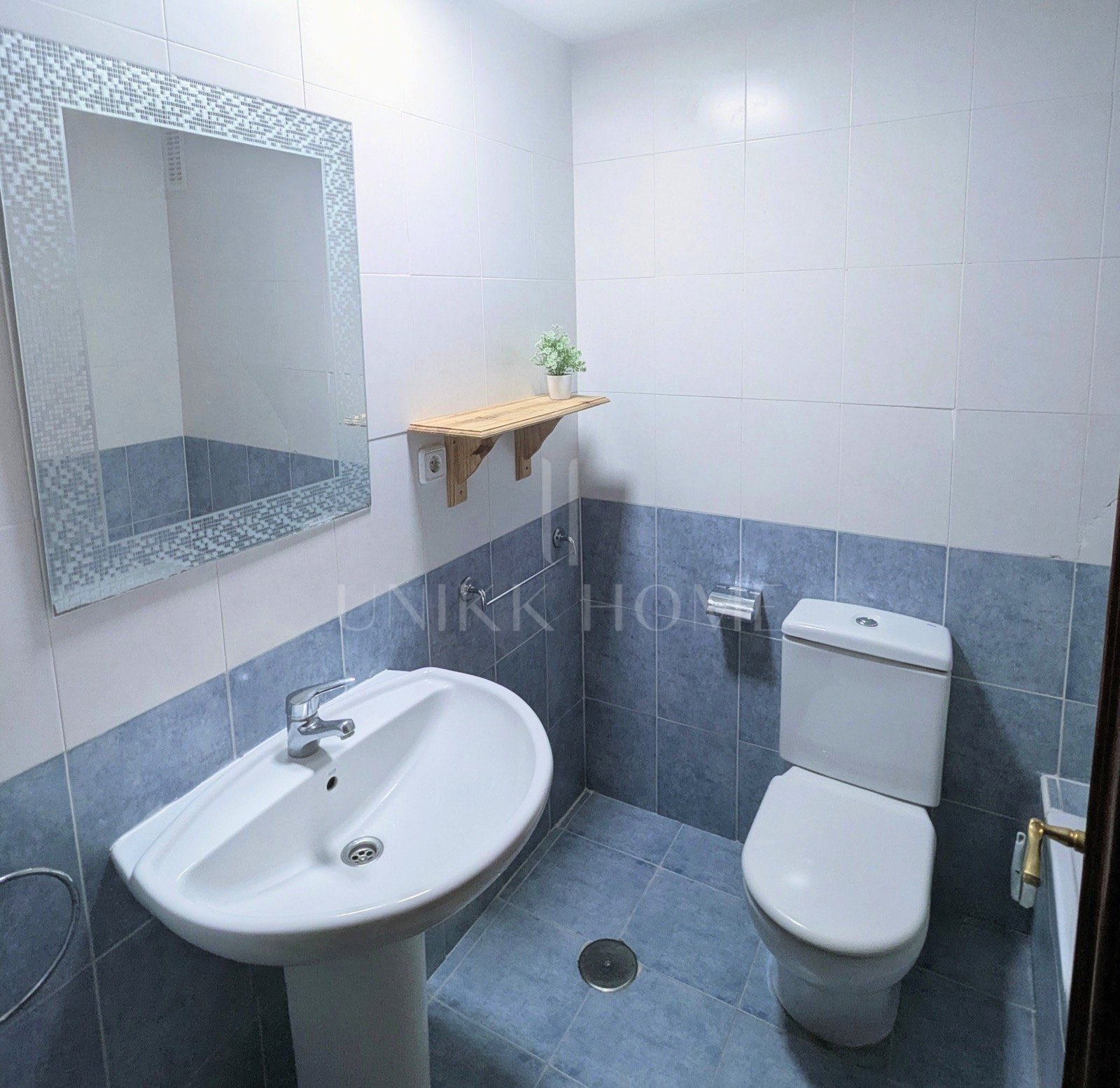 Spacious 3-Bedroom Duplex with Huge Private Rooftop Terrace