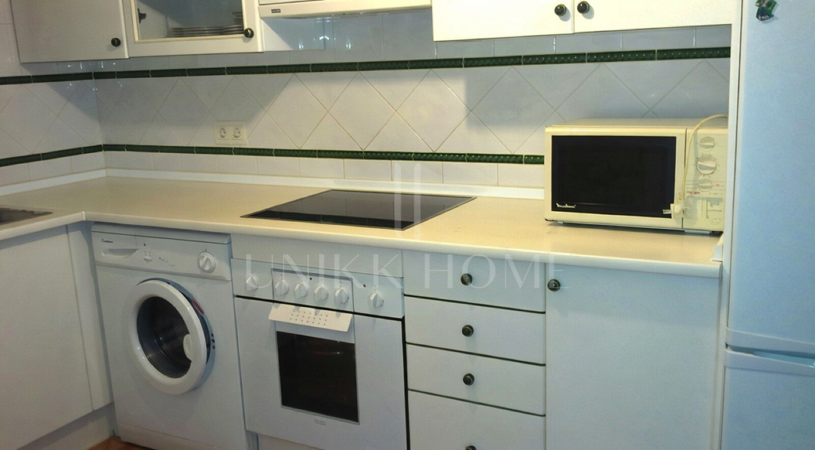 Bright 2-Bedroom Apartment – 5-Min Walk to Beach