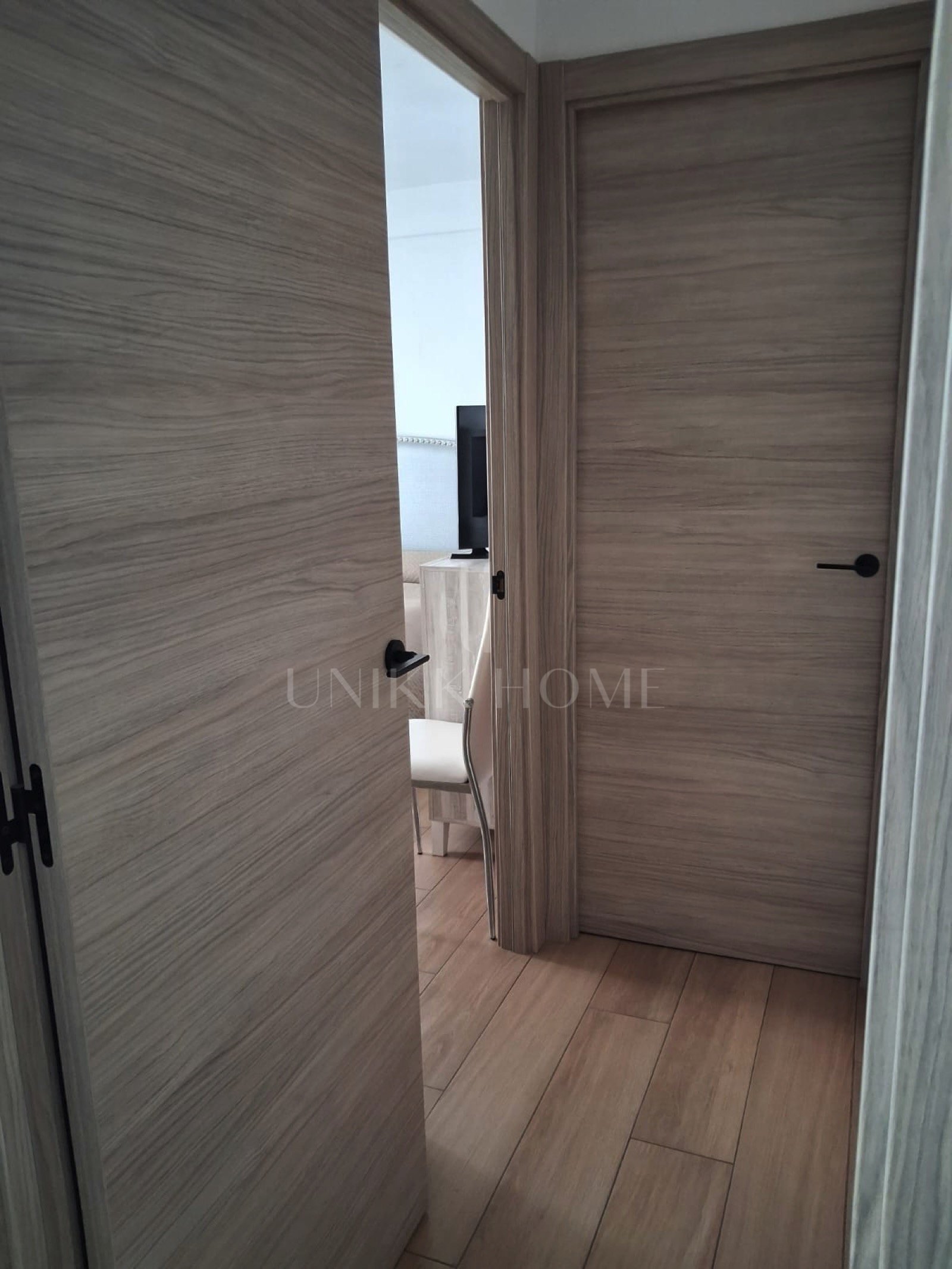 Encantador Piso en Planta Alta con Reformas Parciales en Miraflores