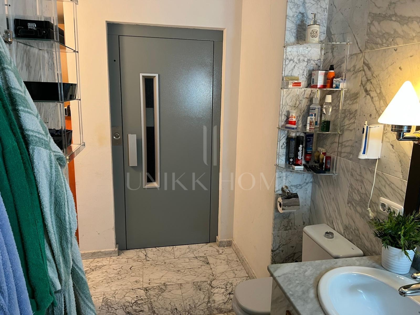 Espléndido Chalet Independiente con Piscina Privada y Vistas Panorámicas