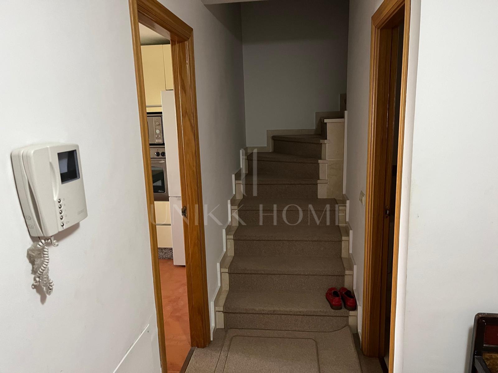 Unique Opportunity: Spacious Duplex in Secure Gated Urbanisation, Bulevar Area