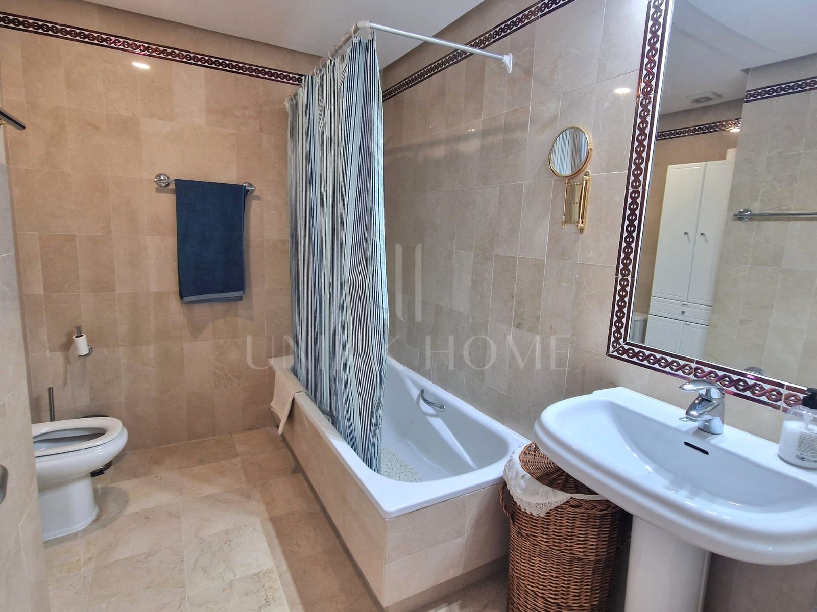 Exclusive South-Facing Beachfront Townhouse with Panoramic Sea Views