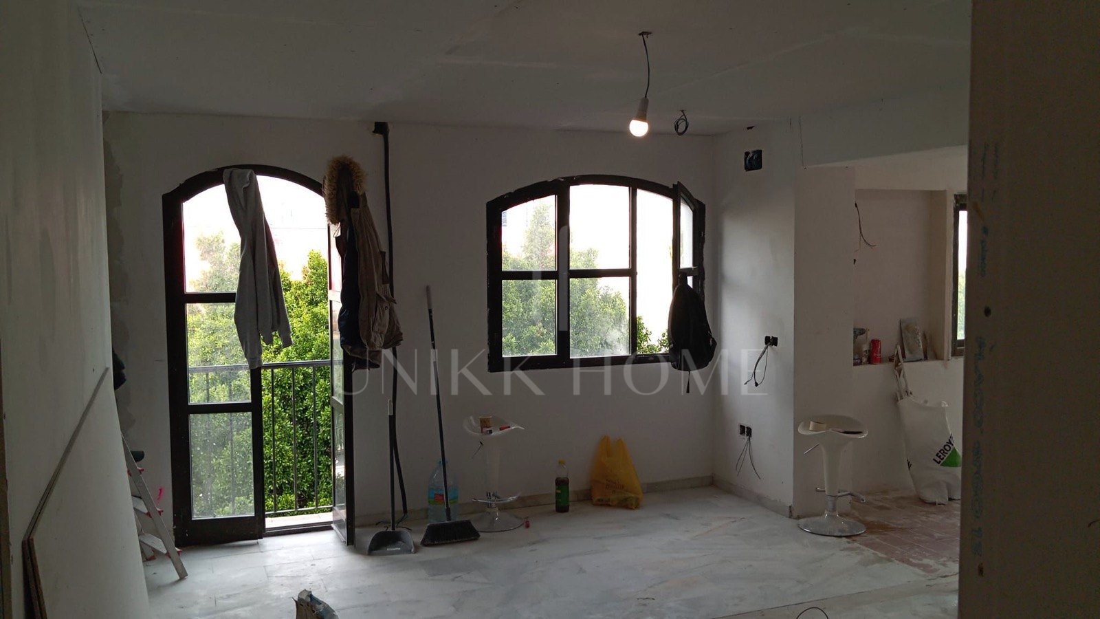 Prime Apartment in the Heart of Puerto Banús NEEDS REFORMS