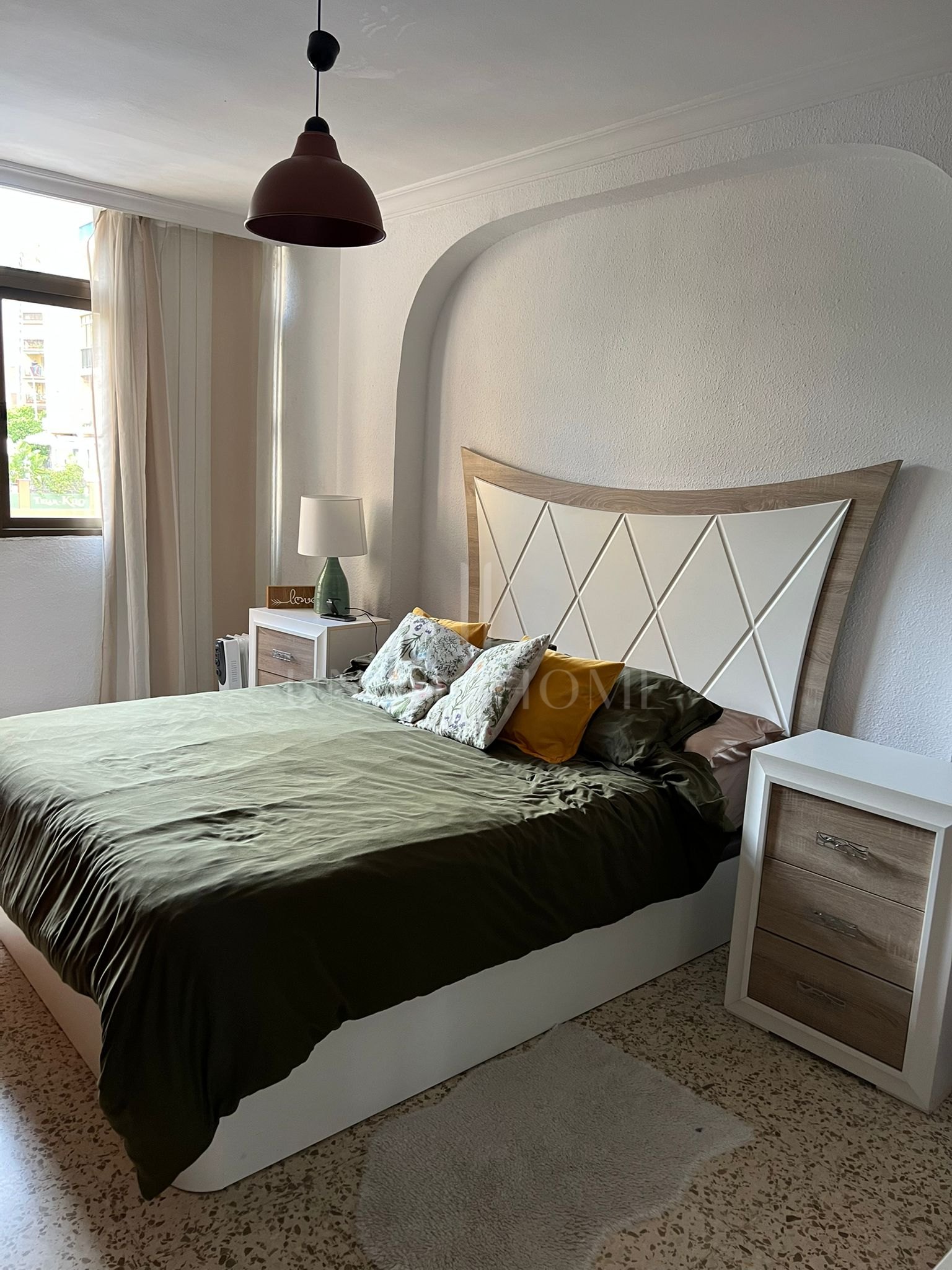 Spacious Ready-to-Move-In Apartment in Marbella