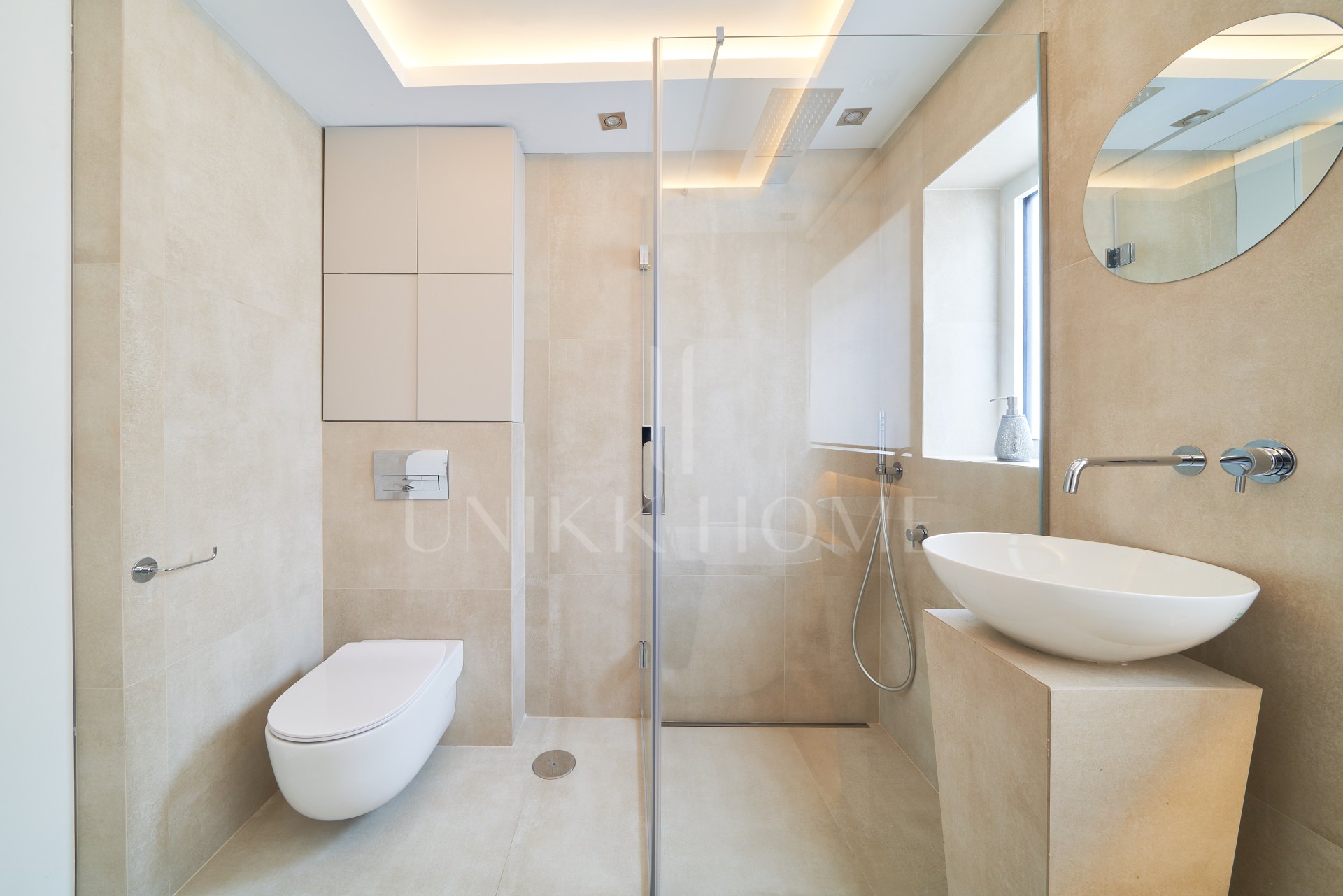 Apartamento Reformado de 2 Dormitorios en el Centro de Marbella – Licencia Turística Transferible