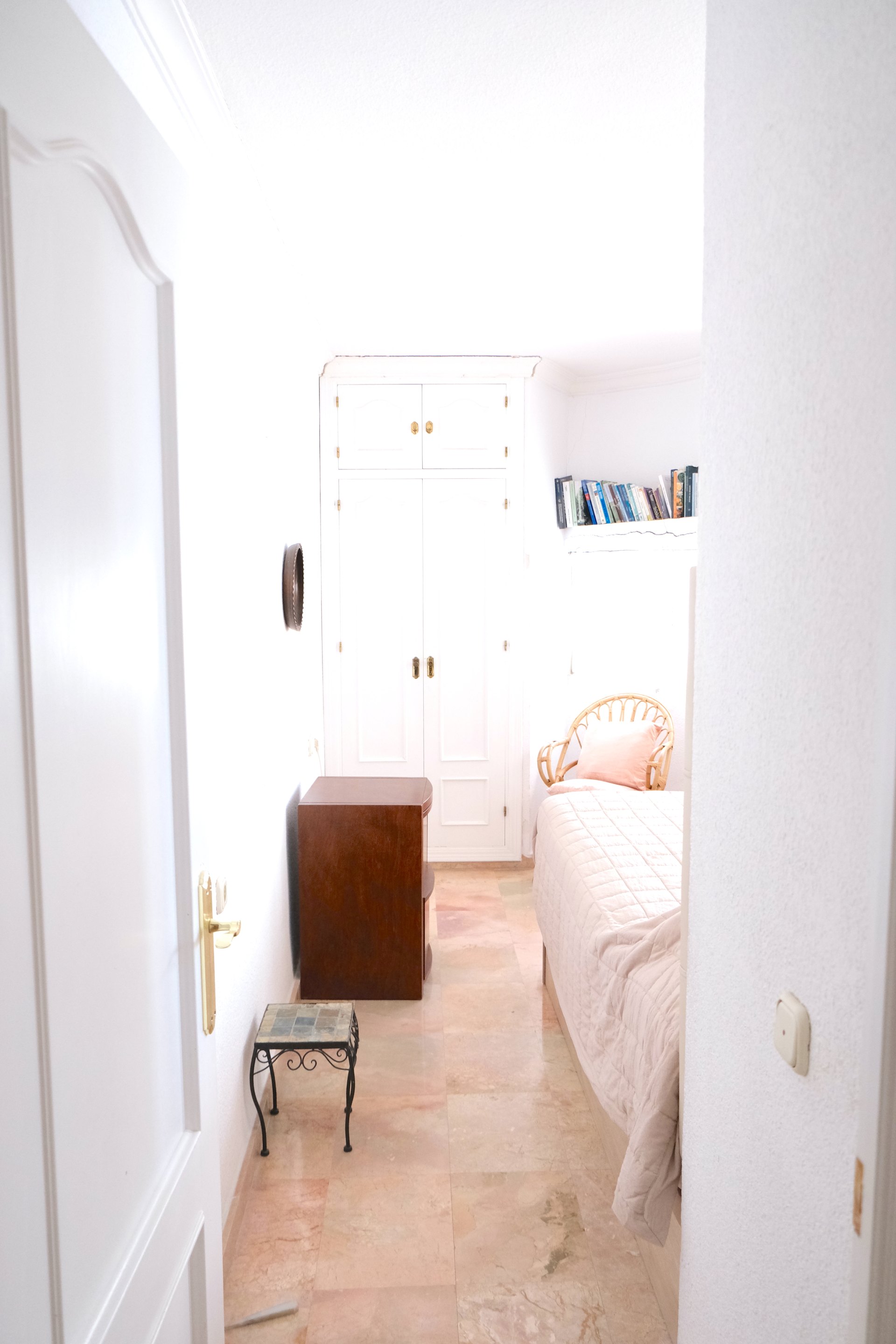 Amplio Apartamento de Tres Dormitorios a Escasos Metros del Paseo Marítimo