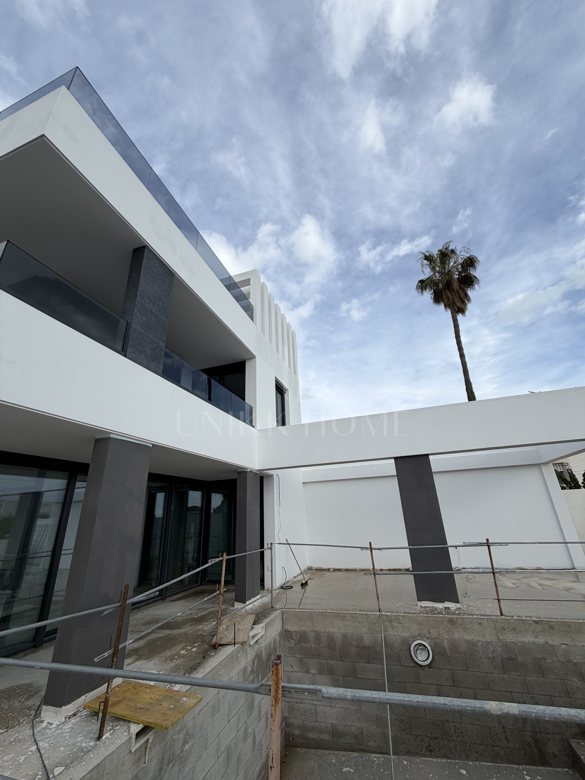 Luxury villa with pool, lift and interior design project close to Benalmádena Marina
