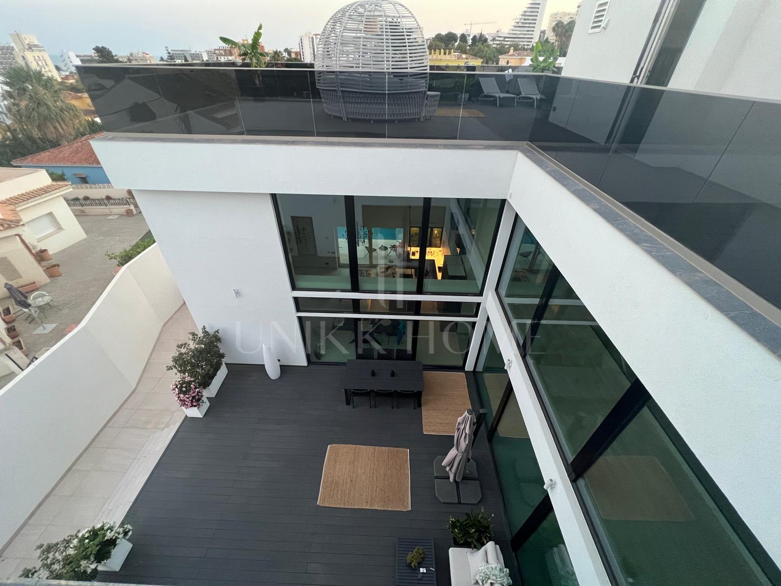 Luxury Villa Just 5 Minutes’ Walk from Benalmádena Beach and Puerto Marina