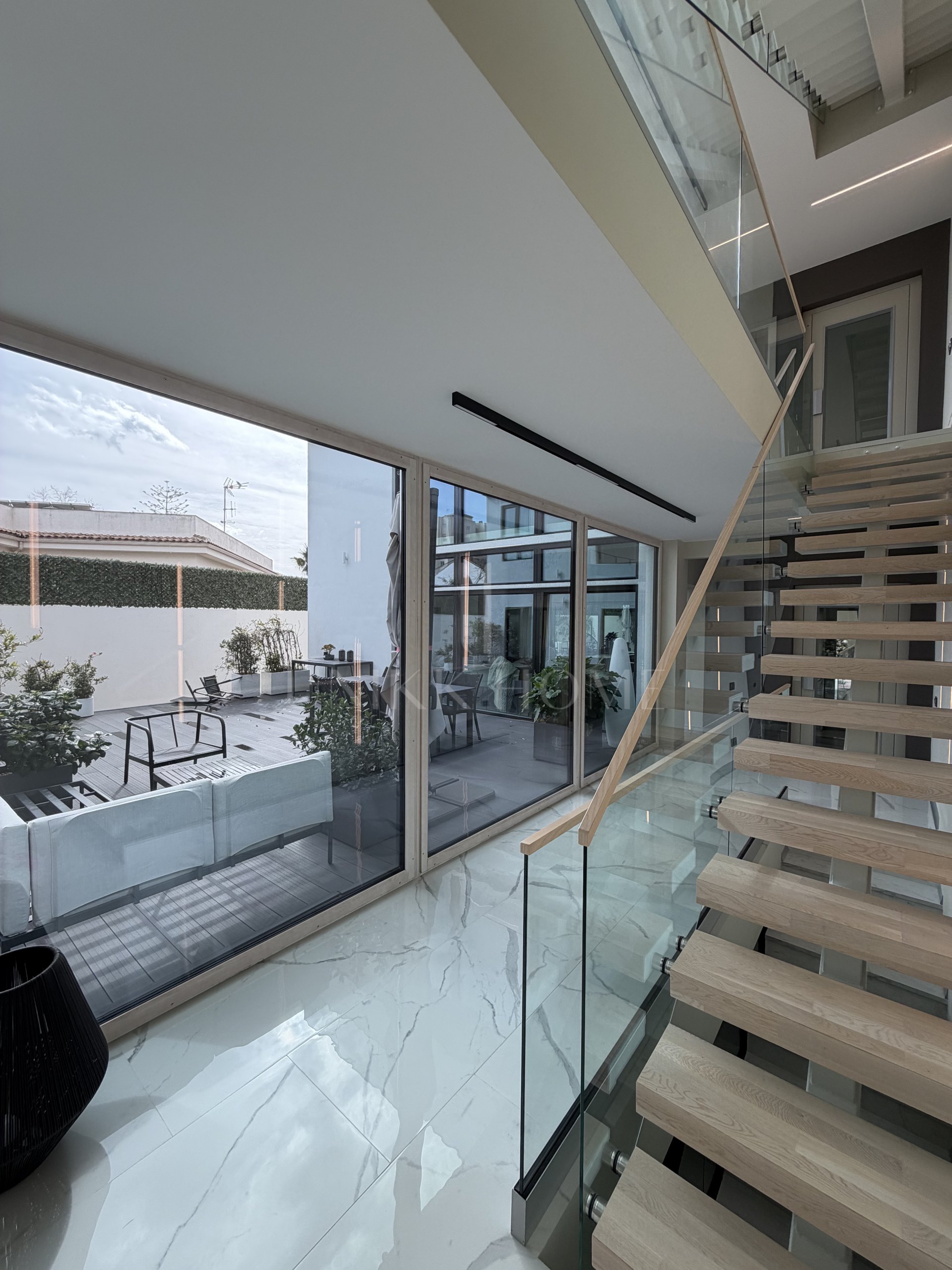 Luxury Villa Just 5 Minutes’ Walk from Benalmádena Beach and Puerto Marina