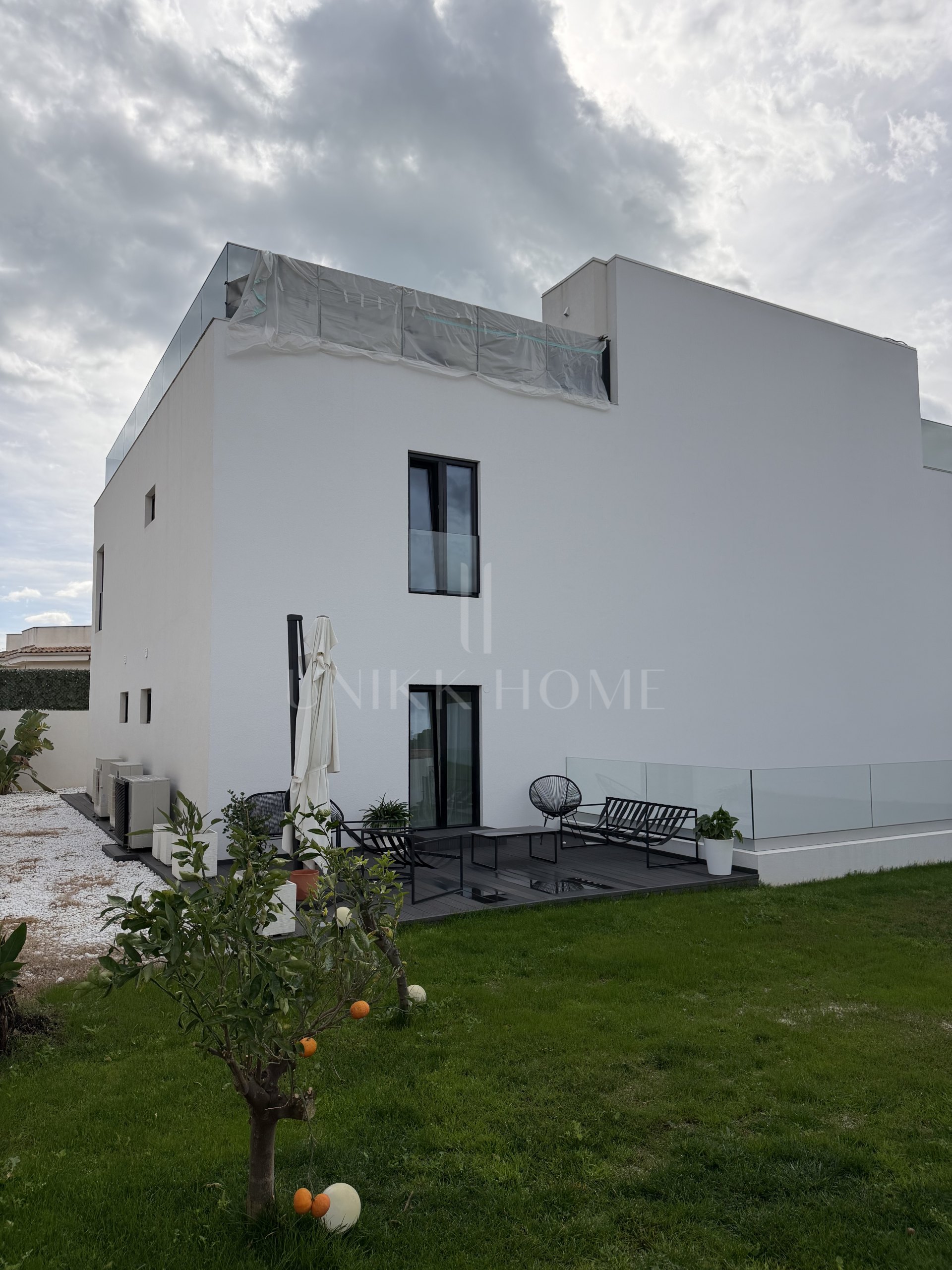 Luxury Villa Just 5 Minutes’ Walk from Benalmádena Beach and Puerto Marina