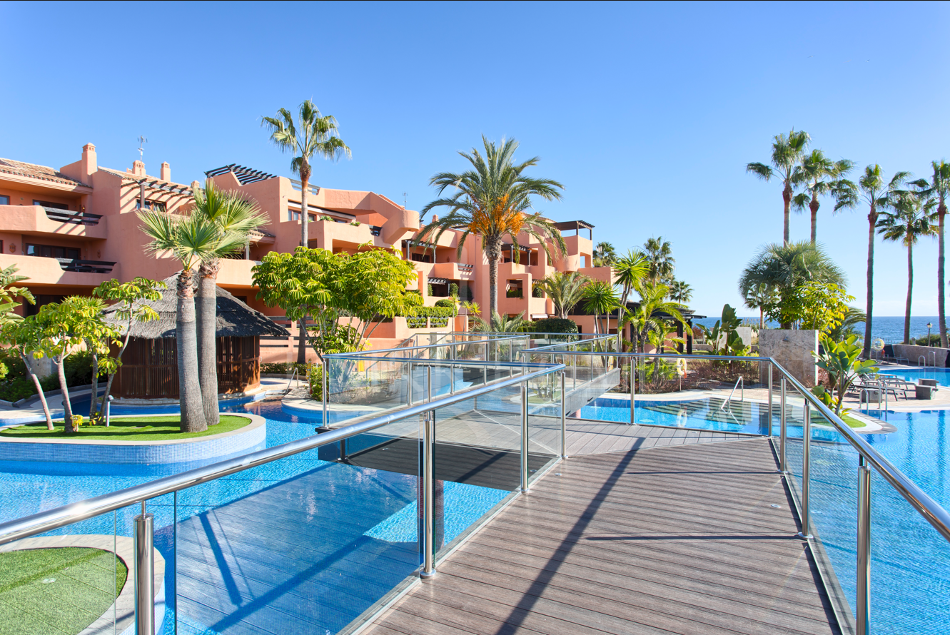 2 Bedroom Apartment in Exclusive Urbanisation Front the Sea – Mar Azul, New Golden Mile, Estepona