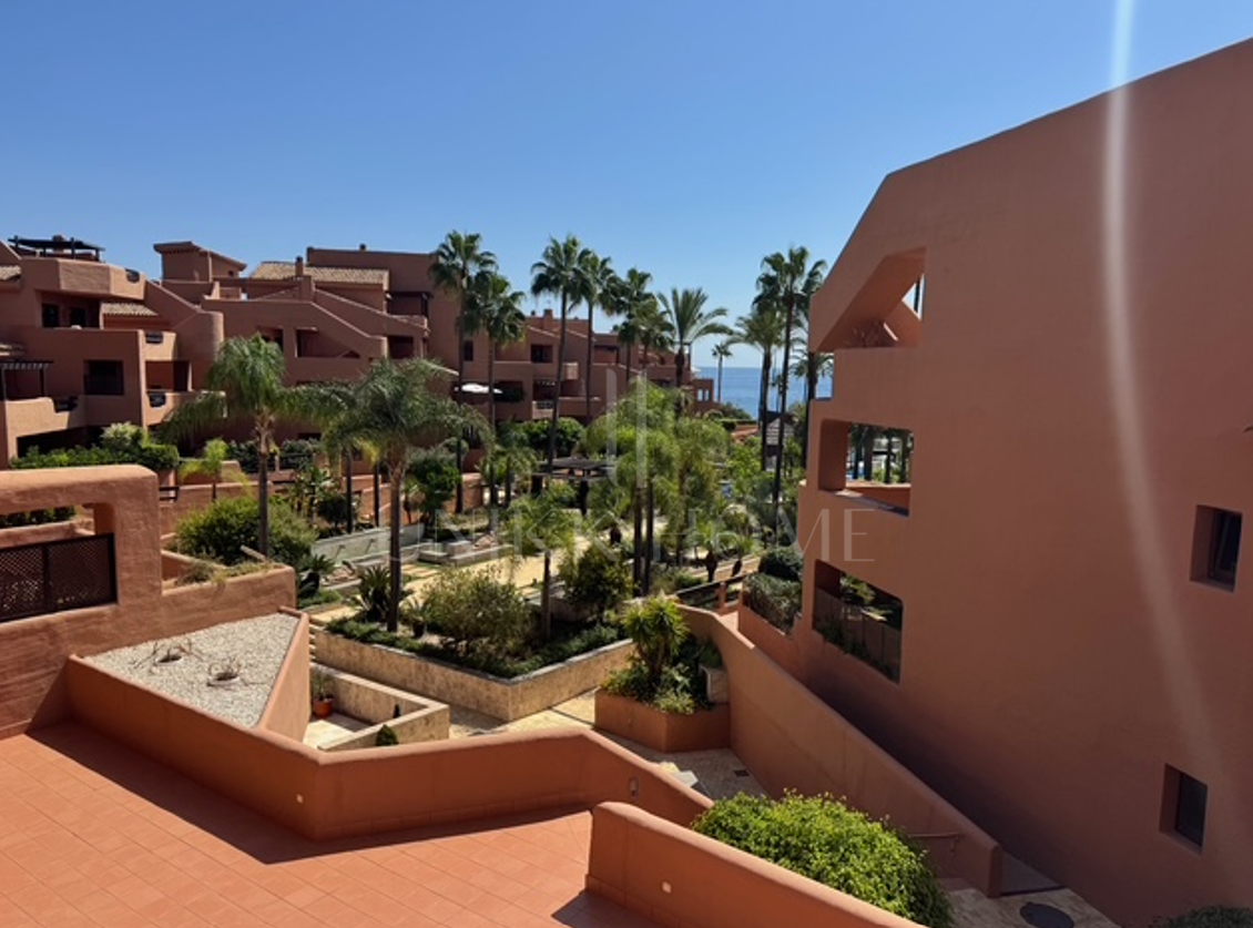 2 Bedroom Apartment in Exclusive Urbanisation Front the Sea – Mar Azul, New Golden Mile, Estepona