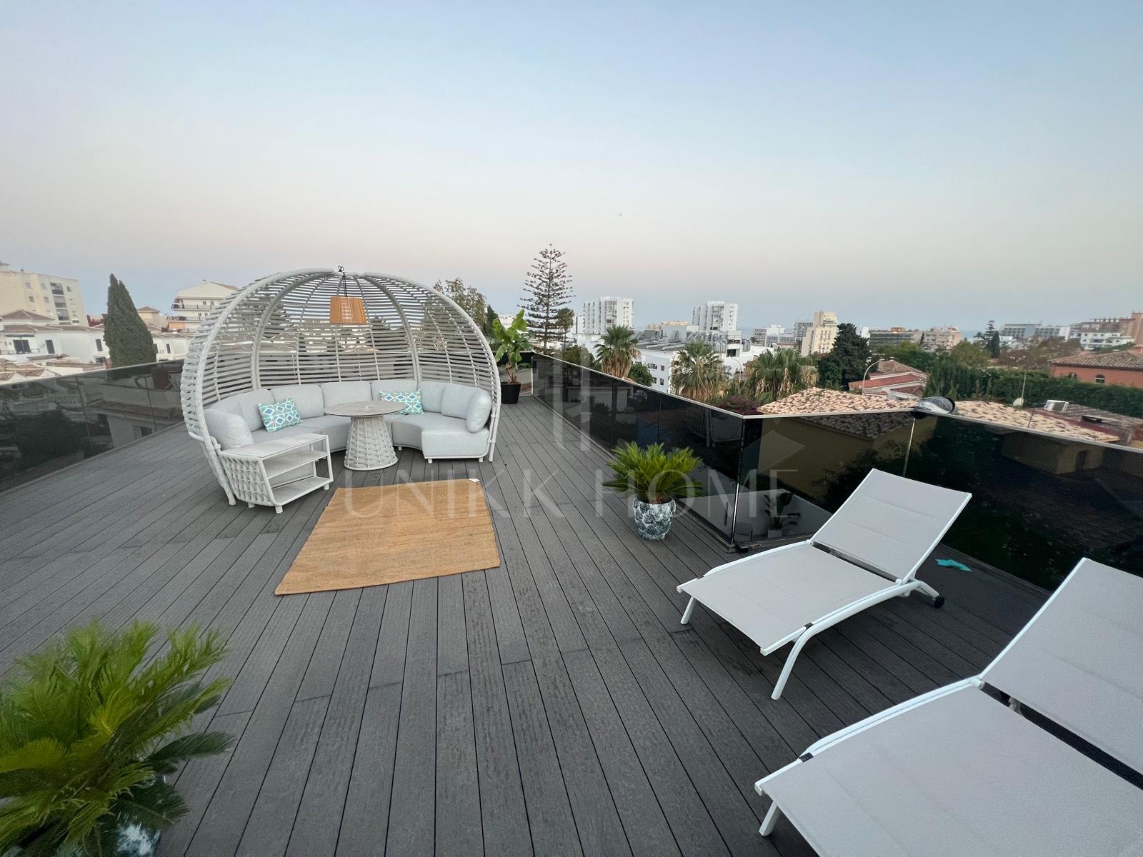 Luxury Villa Just 5 Minutes’ Walk from Benalmádena Beach and Puerto Marina