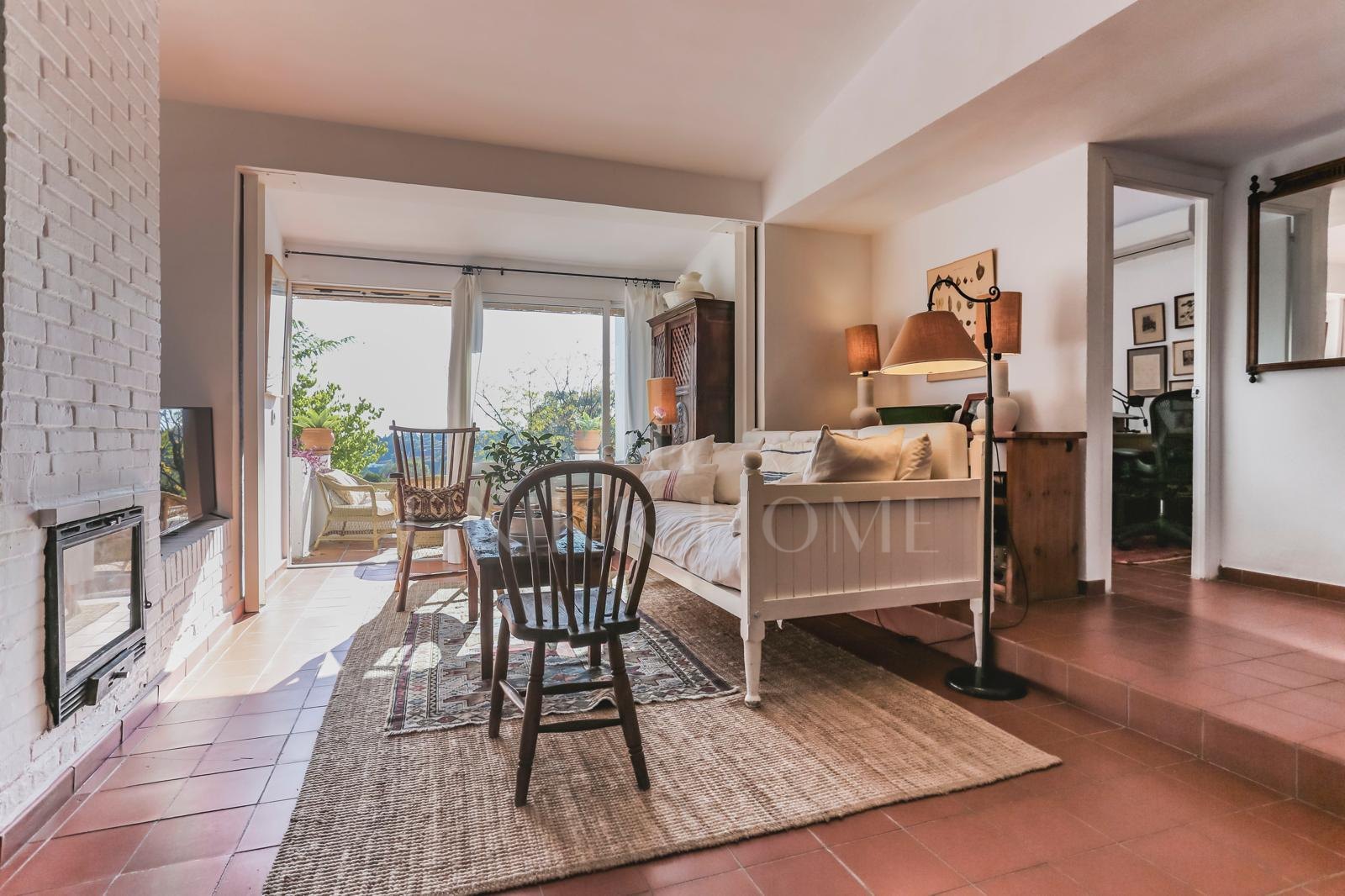 Encantadora villa de estilo andaluz en Las Lomas, El Padrón – Estepona