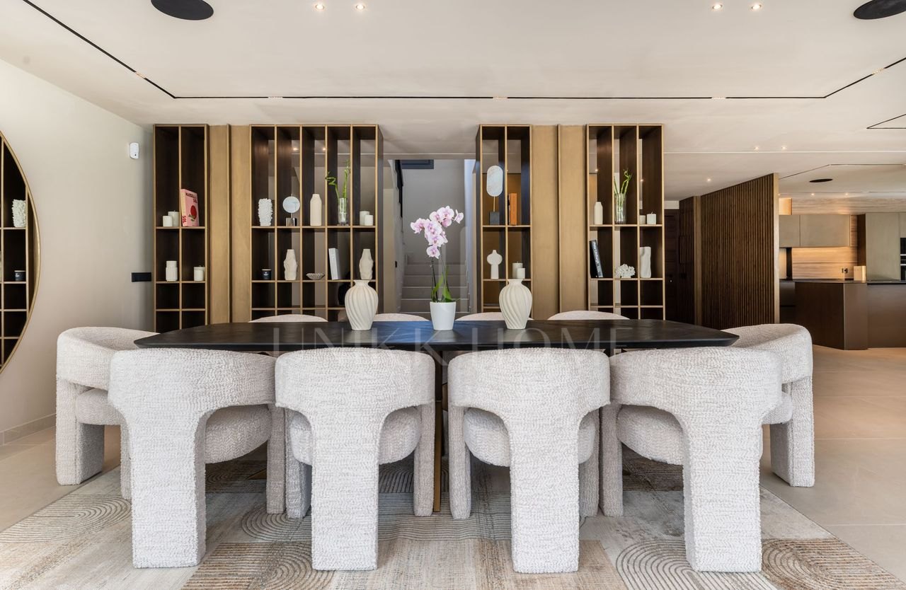 Residencia andaluz de lujo con jardines y piscina en Ubicación privilegiada