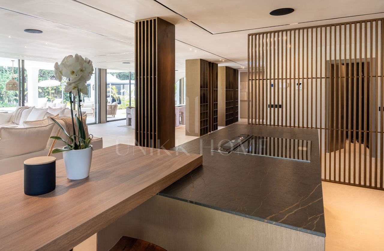 Residencia andaluz de lujo con jardines y piscina en Ubicación privilegiada