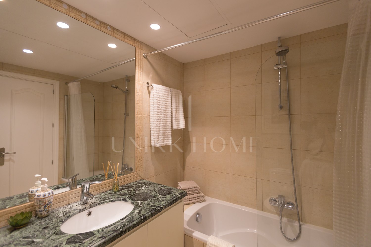 Exclusive 3-Bedroom Garden Apartment in Ancon Sierra Phase IV – Marbella's Golden Mile
