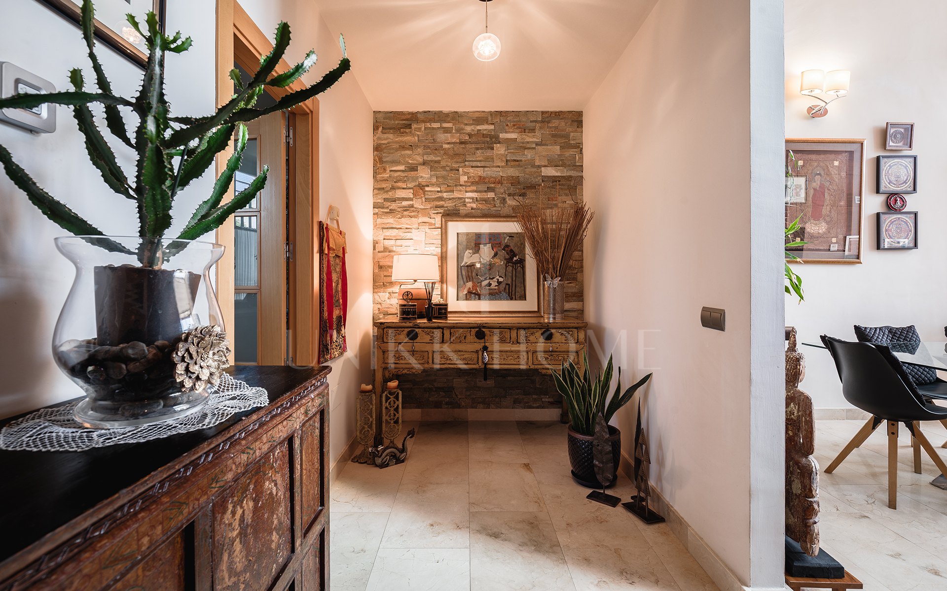 Contemporary Townhouse with Panoramic Views in a Gated Complex in Benahavís