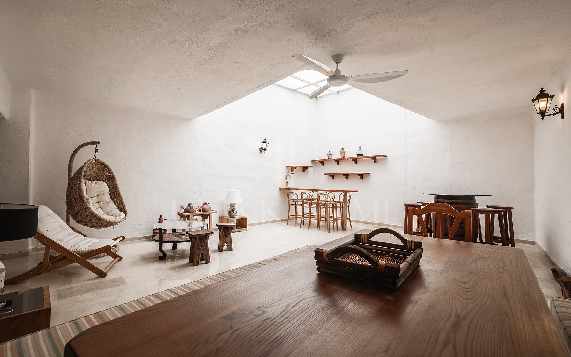 Elegante dúplex con orientación sur y amplias terrazas en Río Real, Marbella este