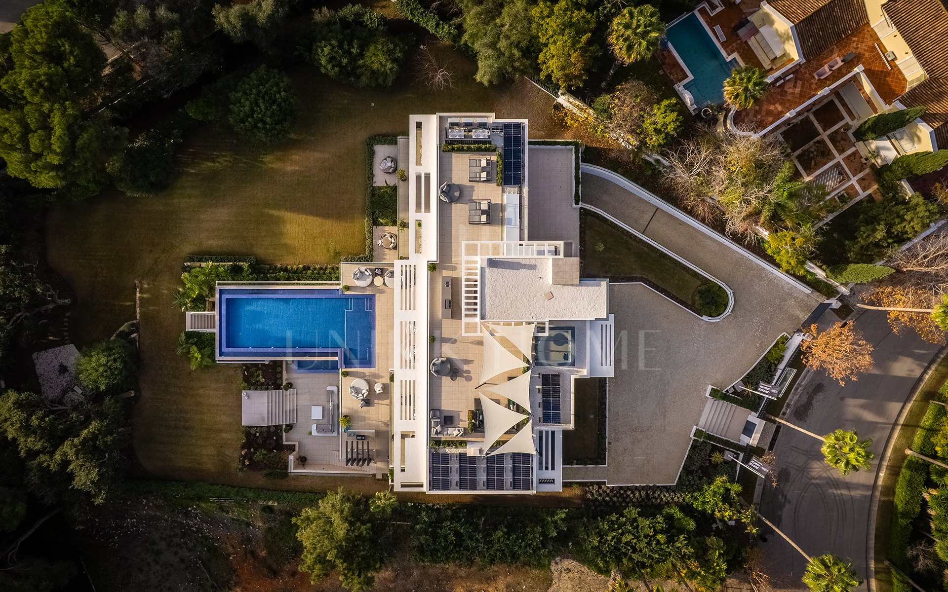 A Masterpiece of Modern Elegance in Sotogrande’s Kings and Queens