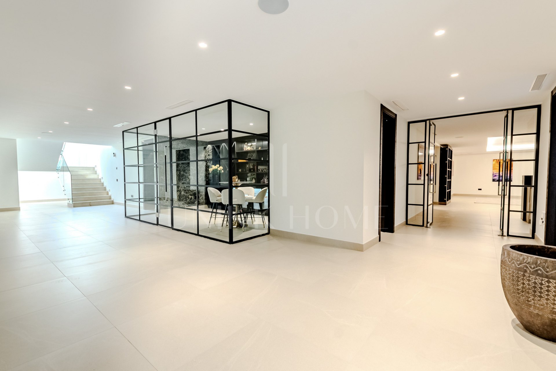 A Masterpiece of Modern Elegance in Sotogrande’s Kings and Queens