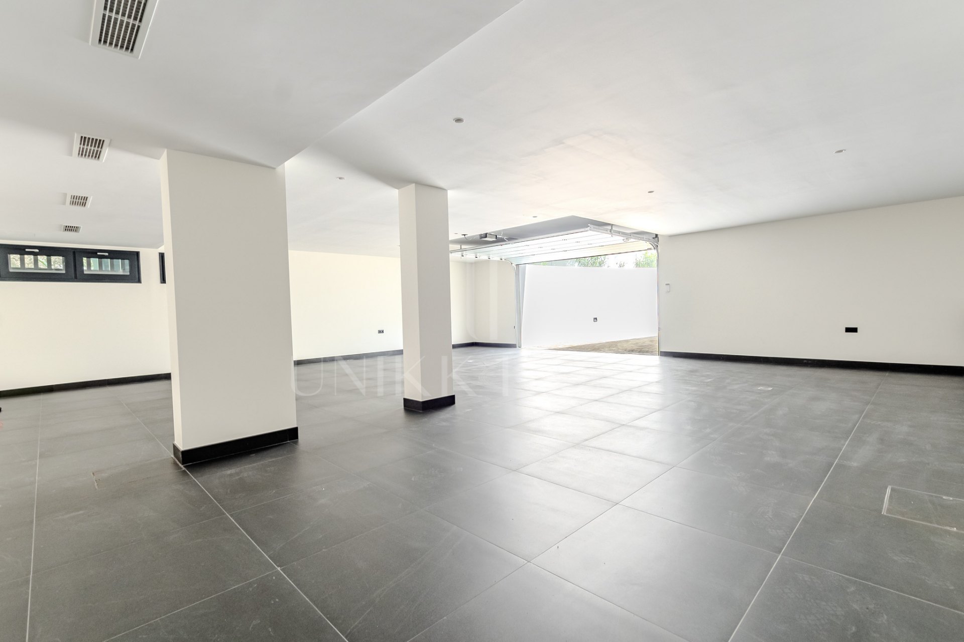 A Masterpiece of Modern Elegance in Sotogrande’s Kings and Queens