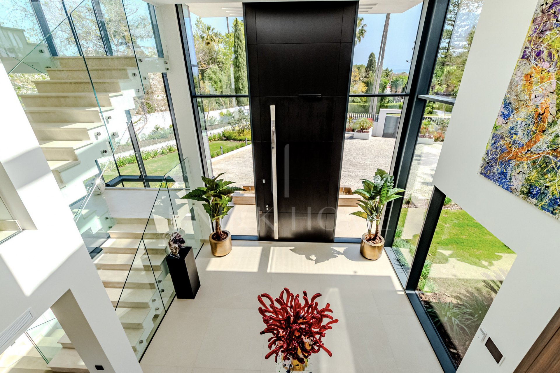A Masterpiece of Modern Elegance in Sotogrande’s Kings and Queens