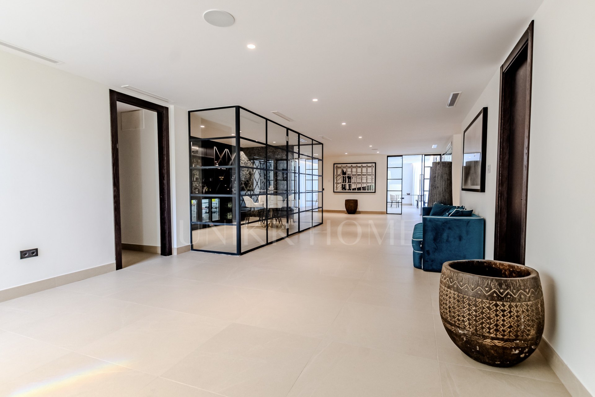 A Masterpiece of Modern Elegance in Sotogrande’s Kings and Queens