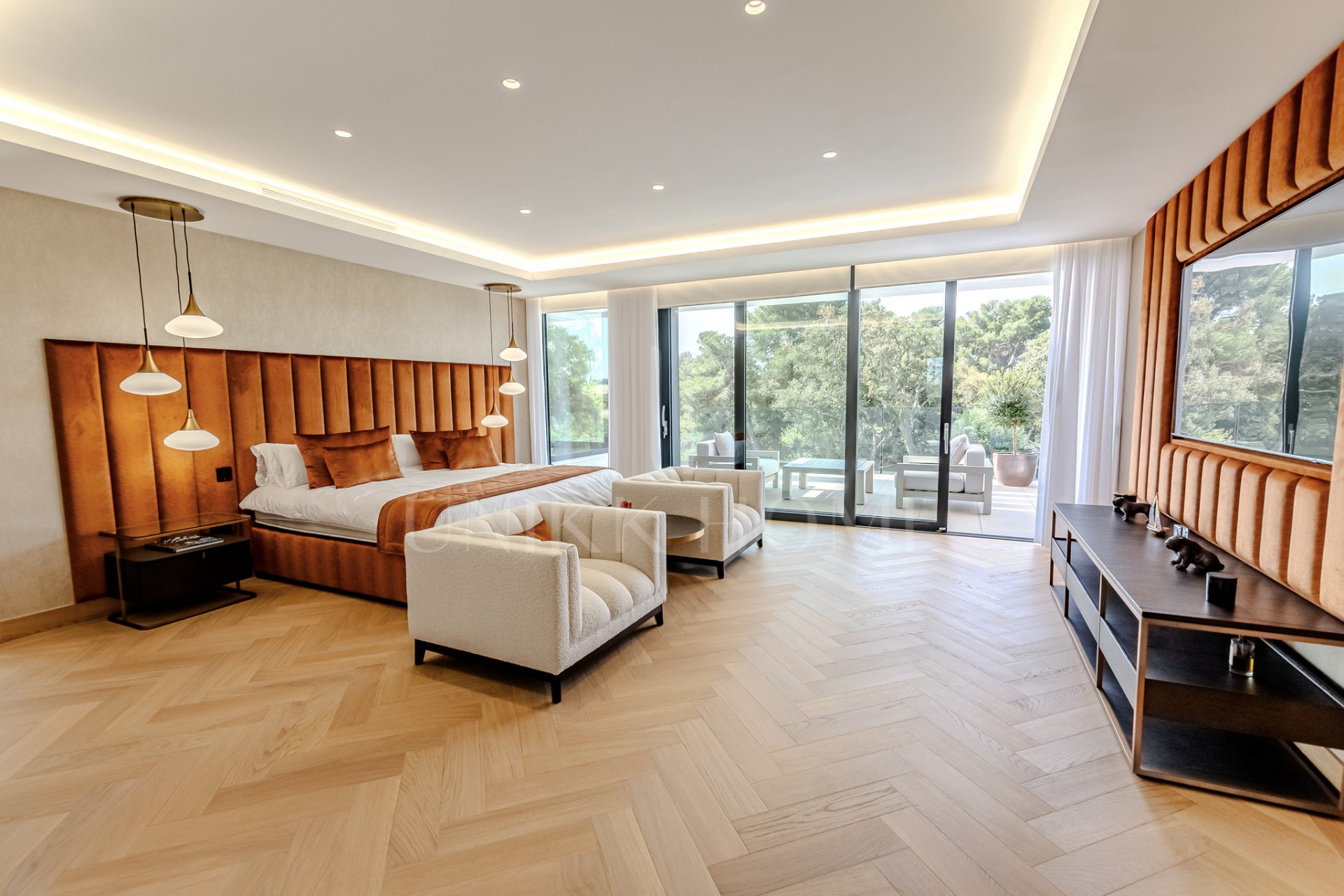 A Masterpiece of Modern Elegance in Sotogrande’s Kings and Queens