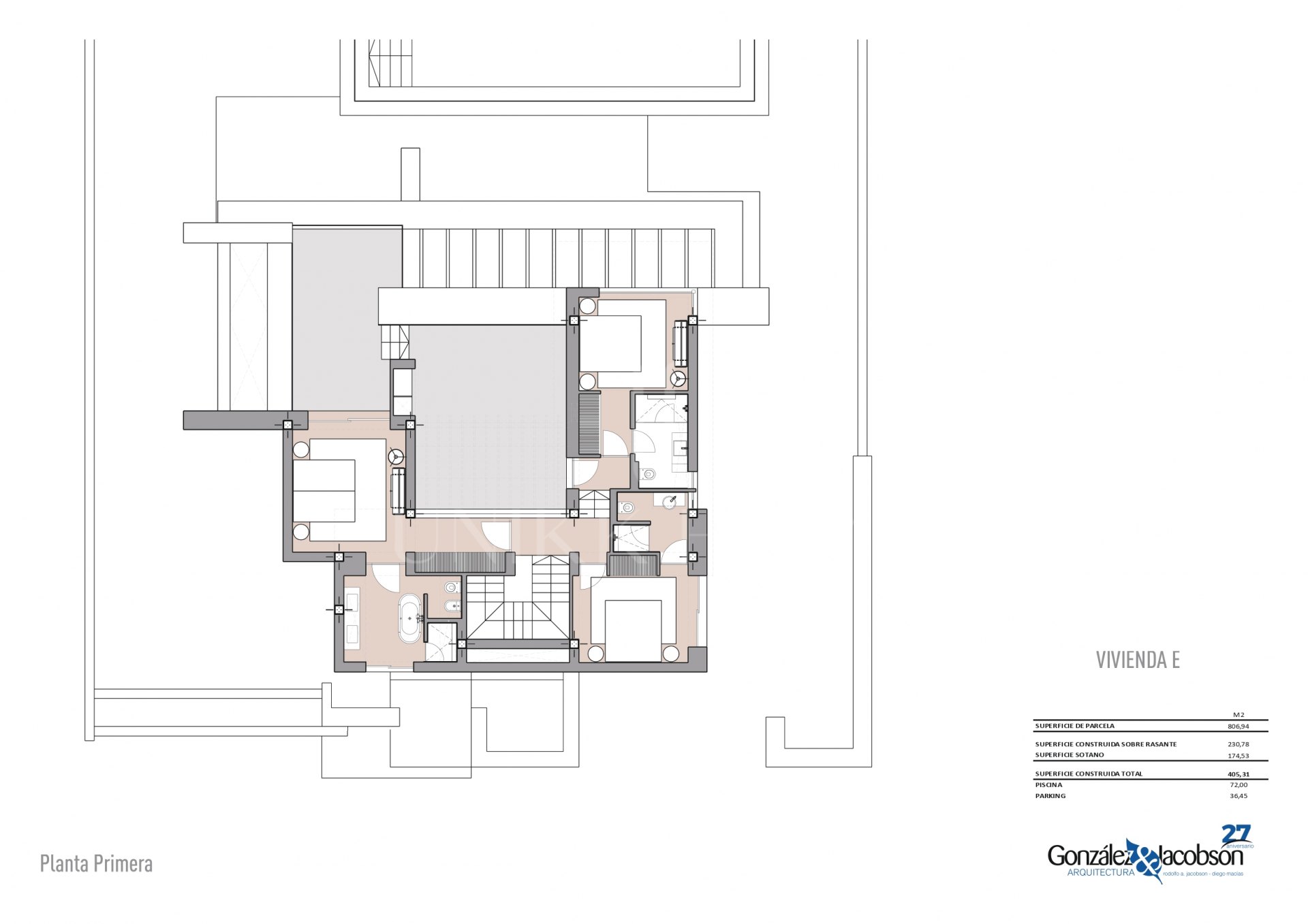 Elegant Contemporary Villa with 5 En-Suite Bedrooms in El Paraíso, New Golden Mile, Marbella