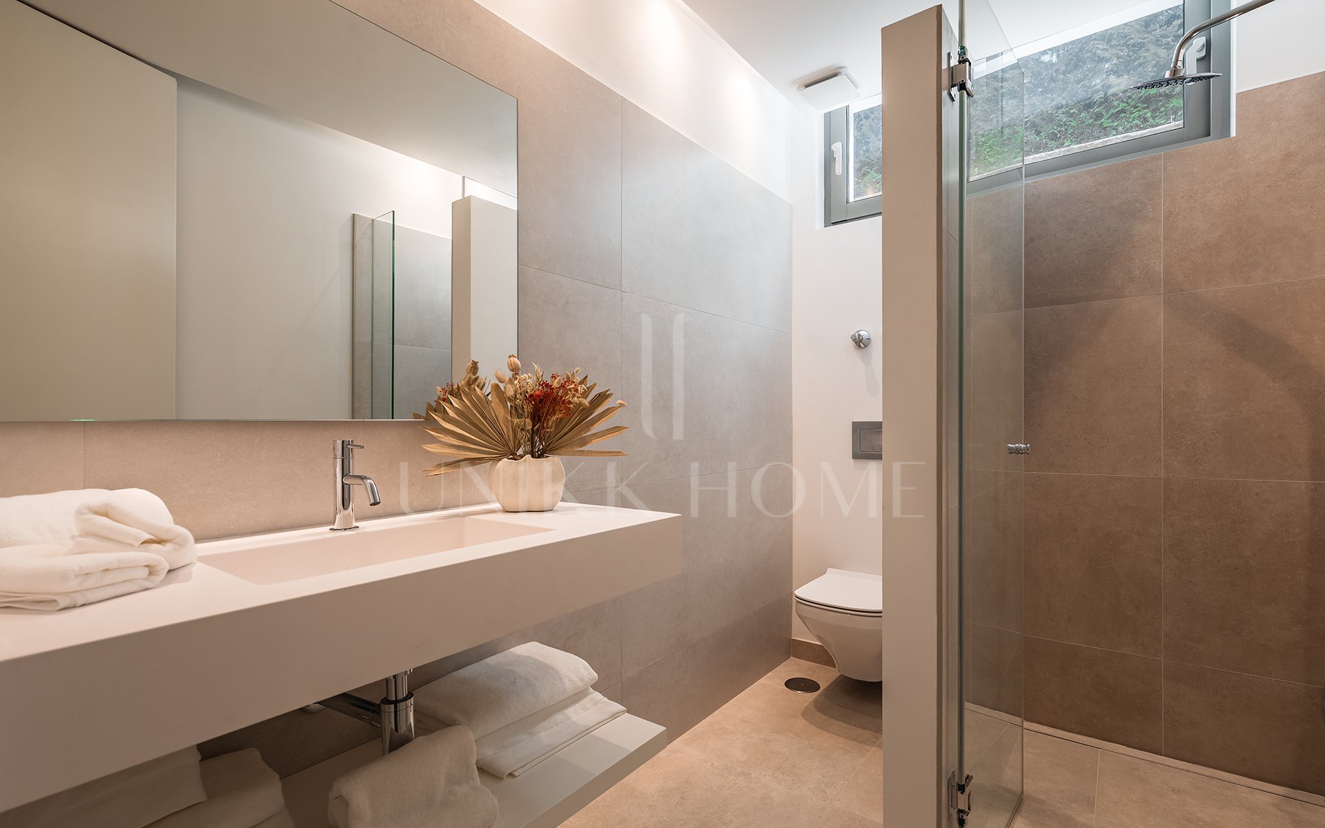 Modern 5-Bedroom Villa for Sale in El Paraíso, New Golden Mile, Marbella