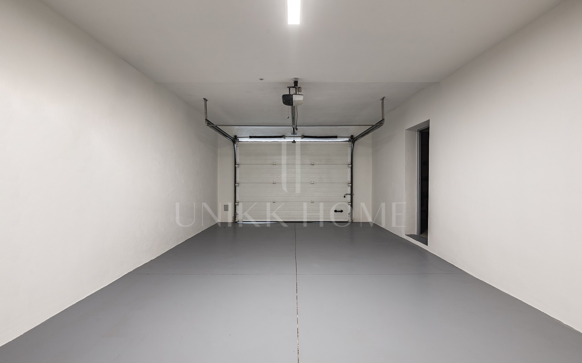 Villa de lujo elegantemente renovada en la urbanización residencial cerrada de El Madroñal, Benahavís