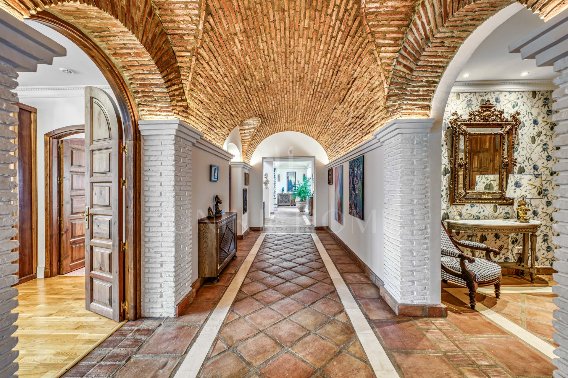 Espectacular finca con vistas al mar en La Mairena