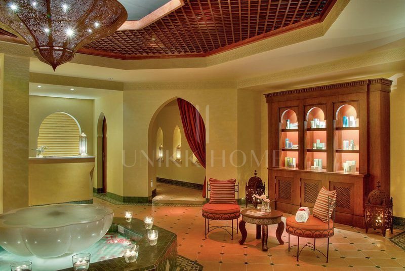 Spacious frontline golf townhouse in Las Encinas, La Quinta, Benahavís