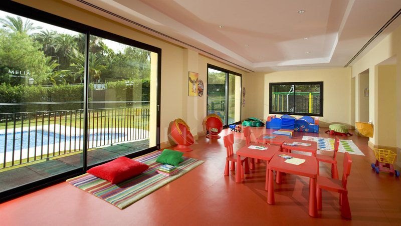 Spacious frontline golf townhouse in Las Encinas, La Quinta, Benahavís