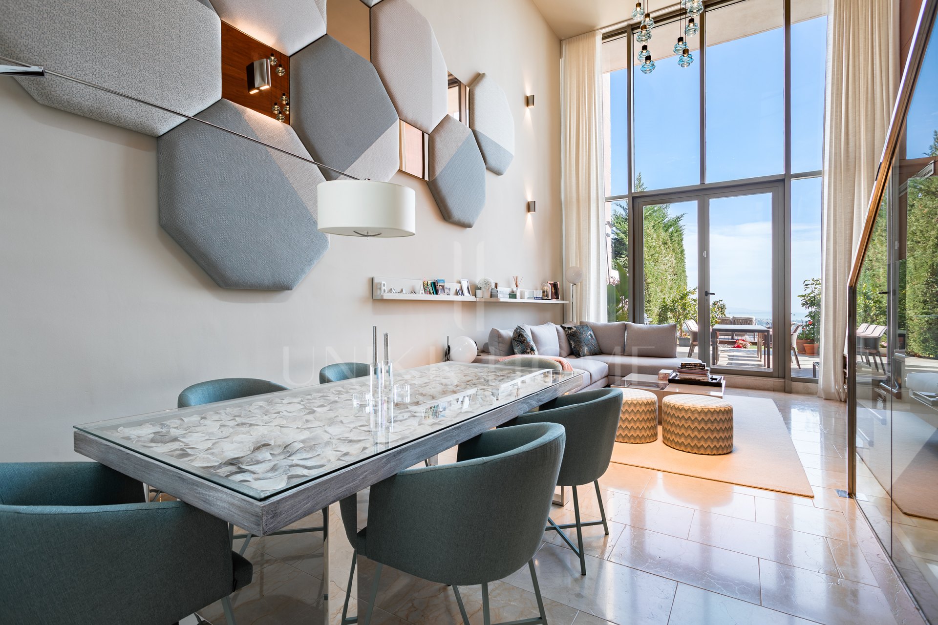 Semi-detached house with open views in Marbella Views, Benahavís