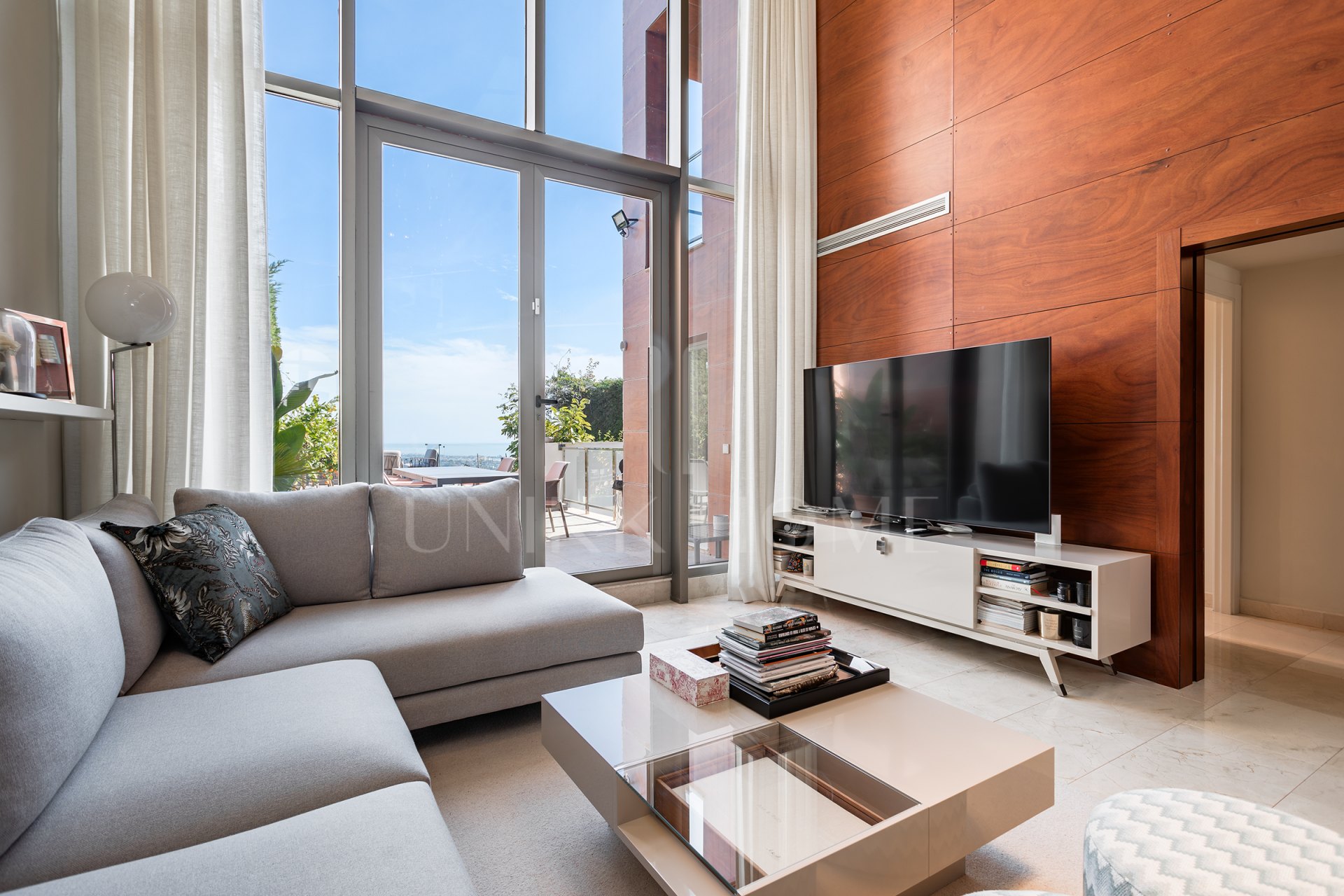 Semi-detached house with open views in Marbella Views, Benahavís