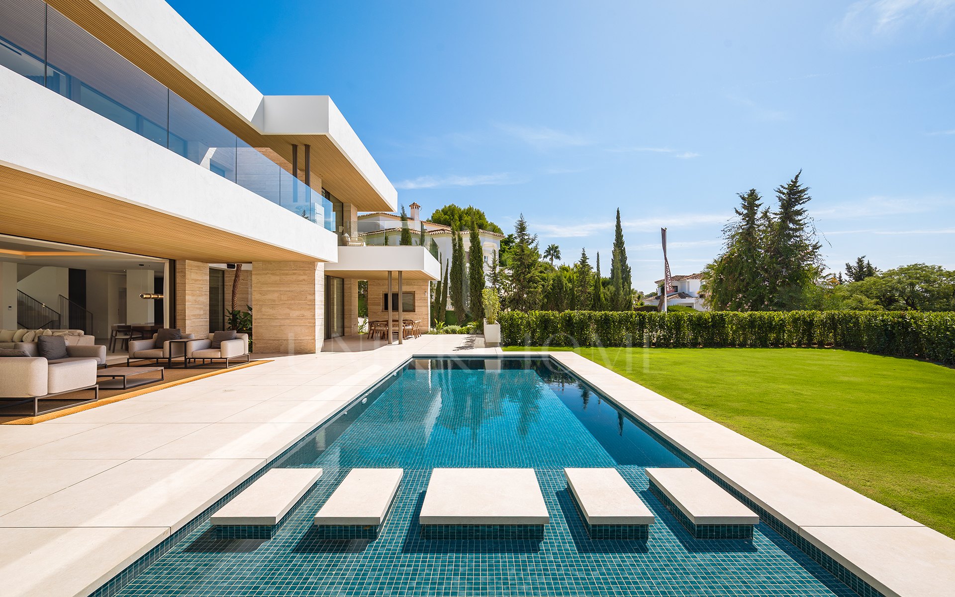 Fabulosa villa a estrenar en ubicación privilegiada de El Paraíso